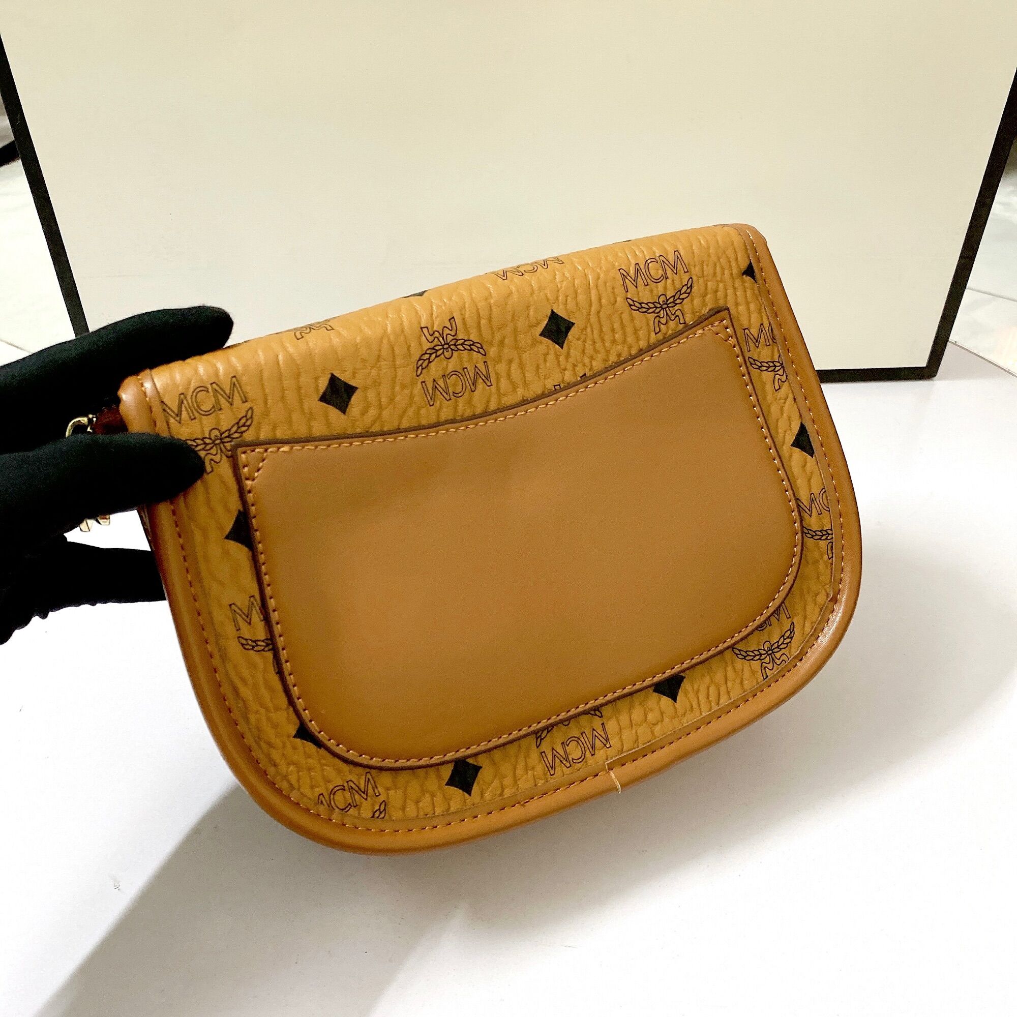 Túi xách nữ MCM siu đẹp size 22cm