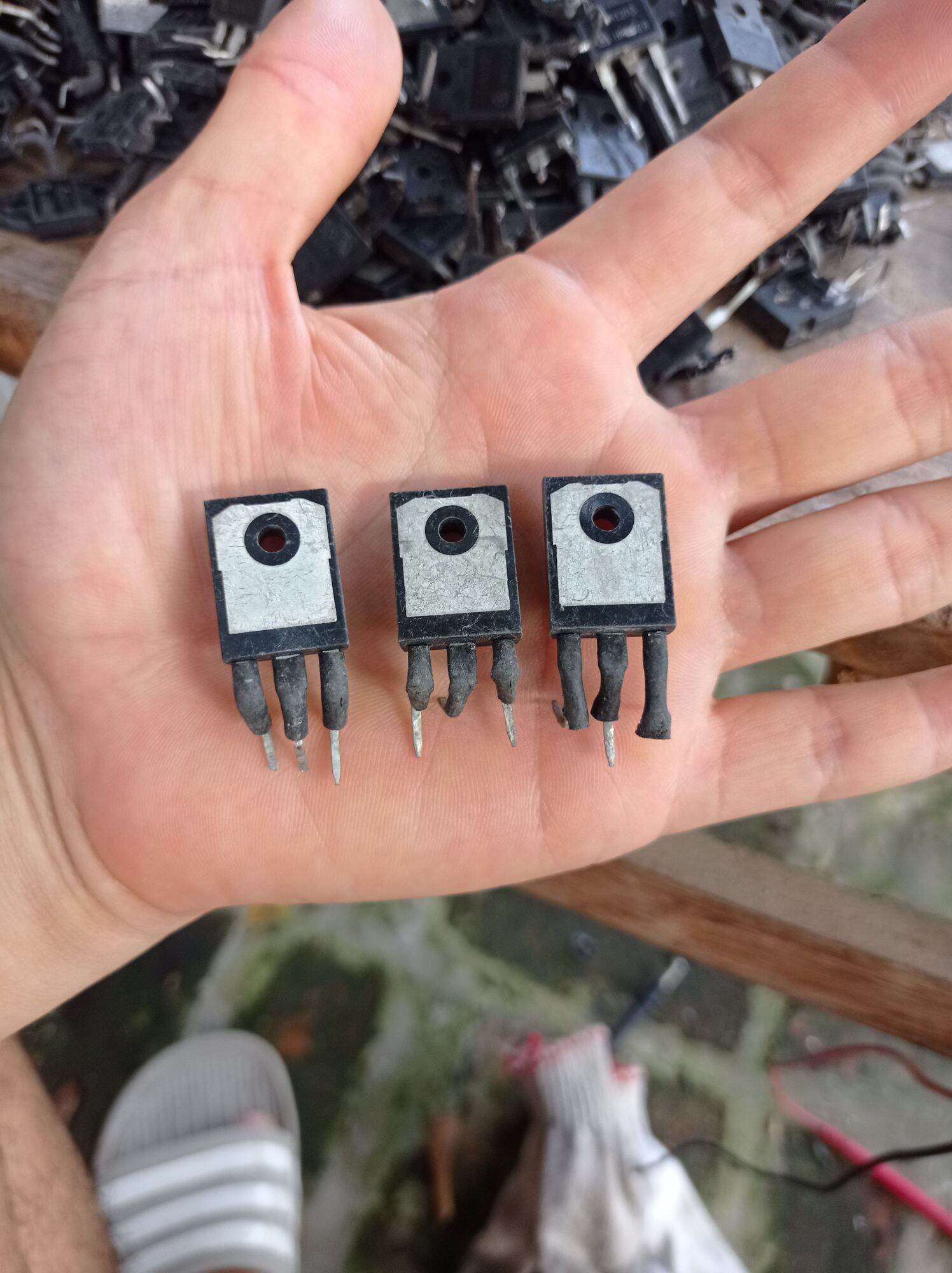 sò bếp từ H20r1203 tháo máy chân zin