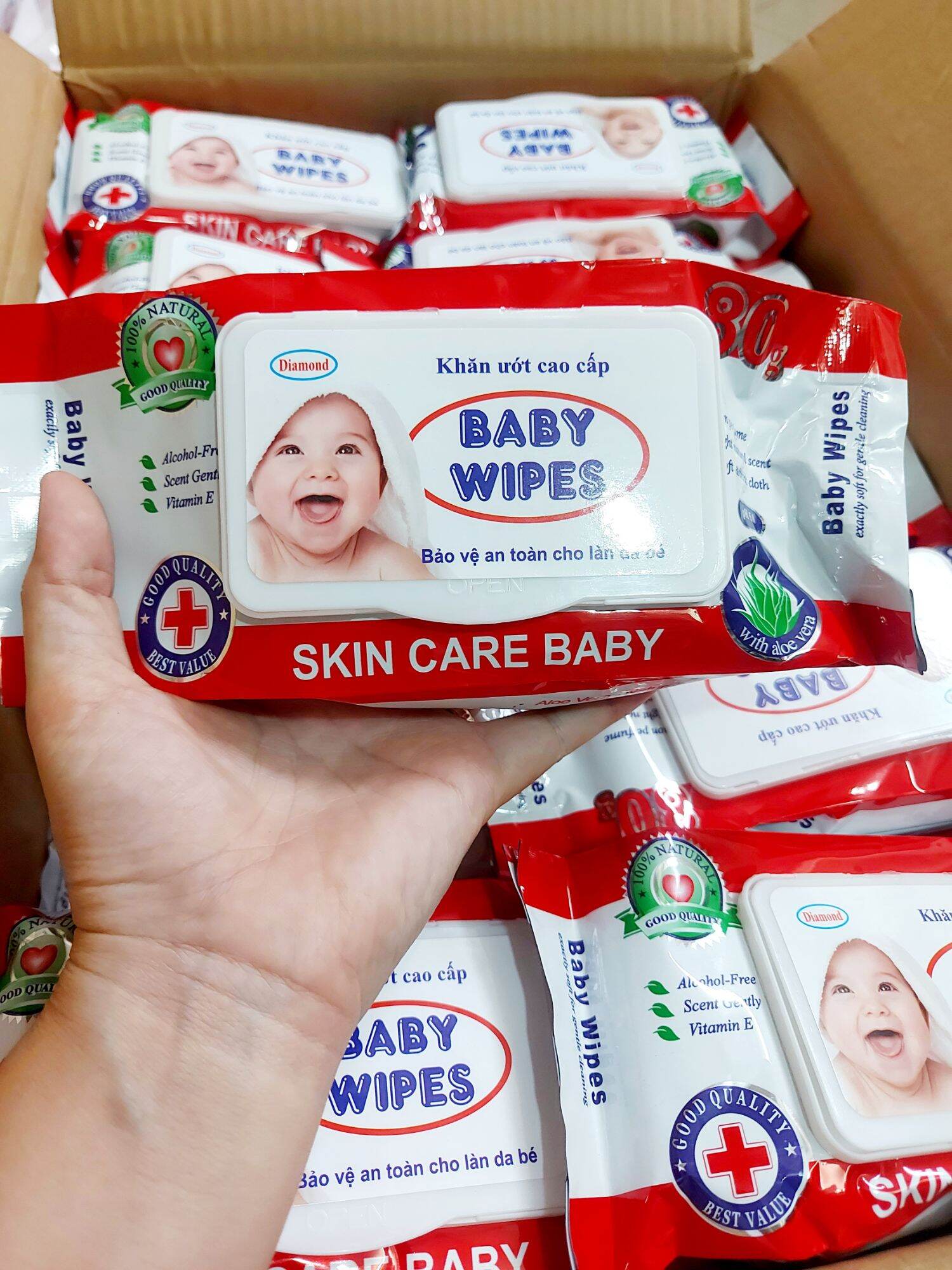 Giá sỉ khăn ướt baby wipes 80g mùi dịu.