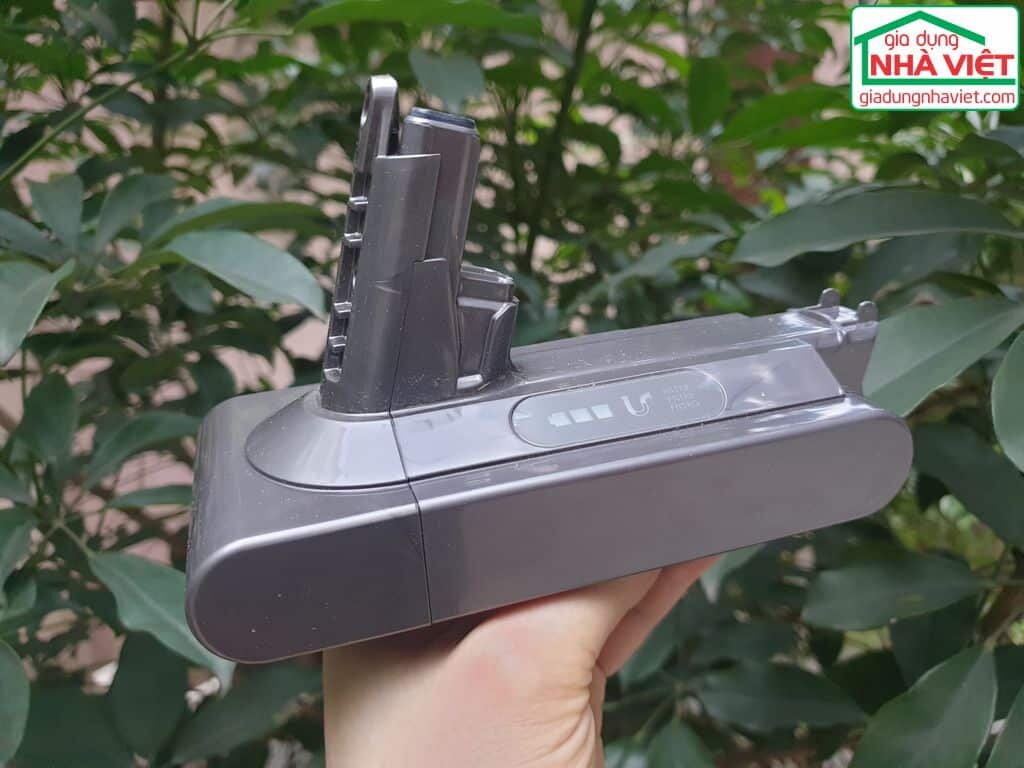 pin  hút bụi dyson v10