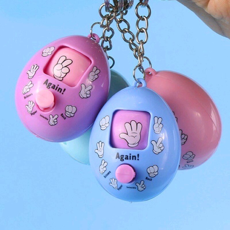 Móc khóa oẳn tù tì