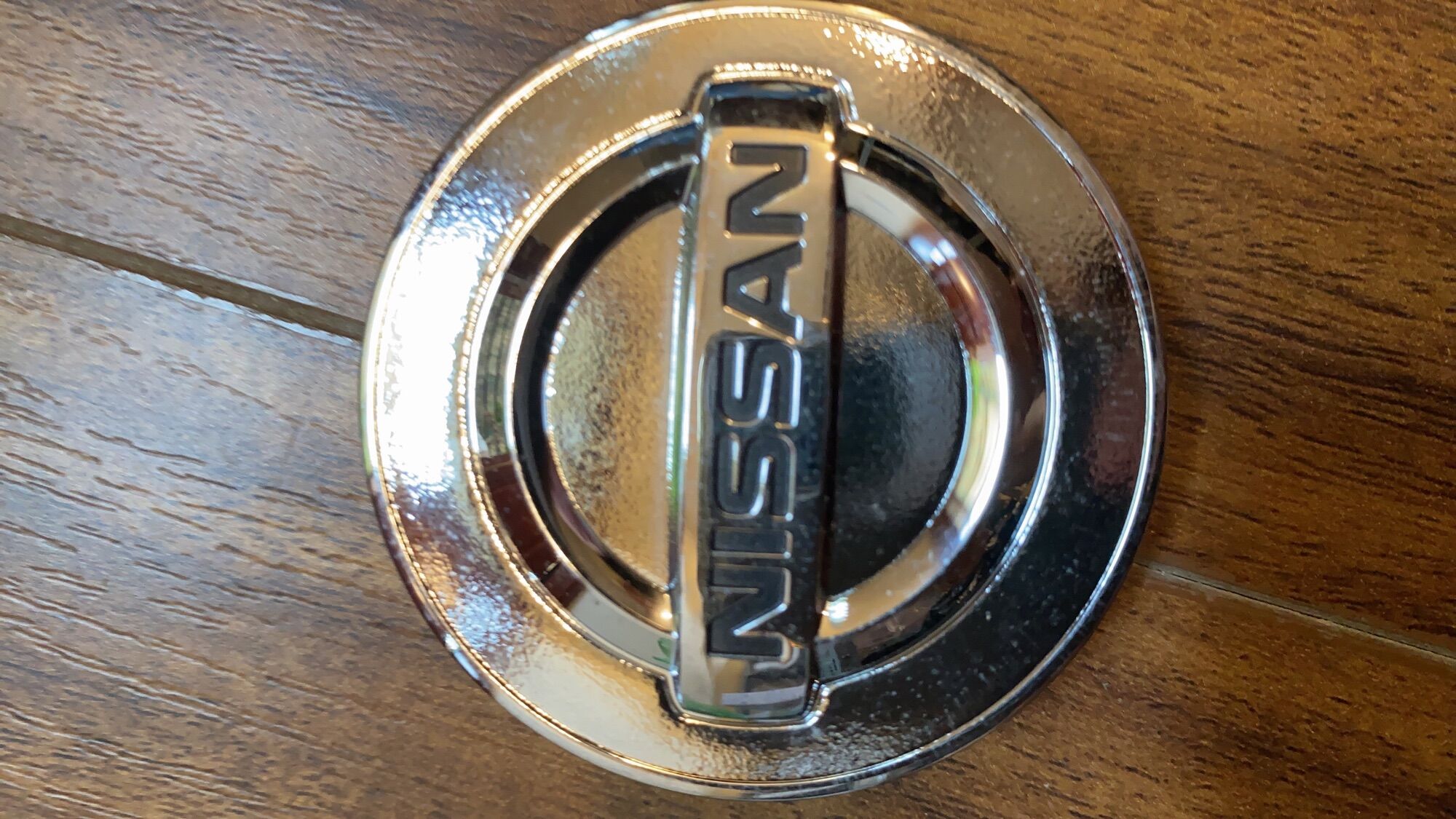 LOGO BÁNH XE NISSAN SUNNY, LIVINA CHÍNH HÃNG