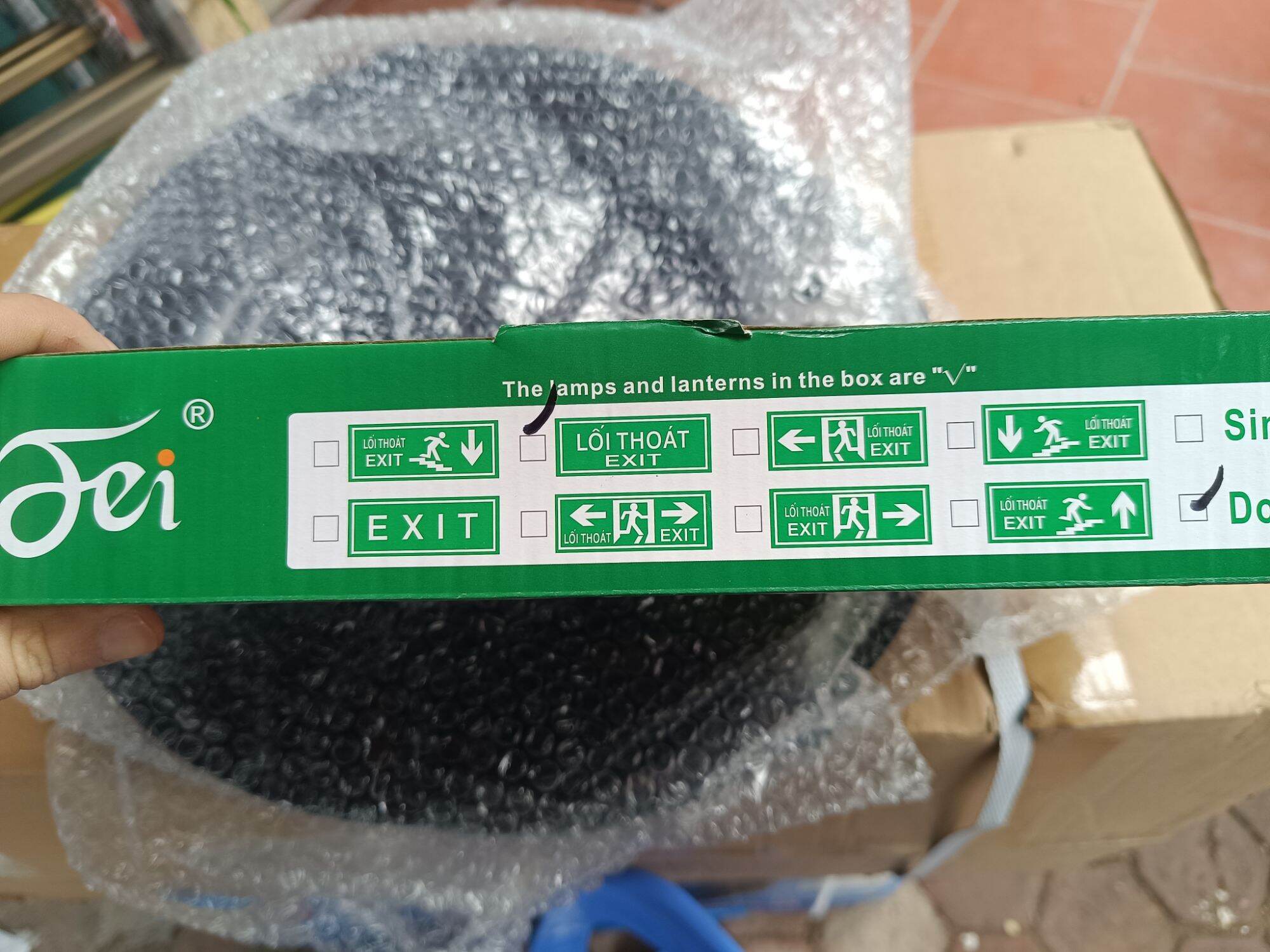 Đèn EXIT LỐI THOÁT/BẢNG LỐI THOÁT HIỂM