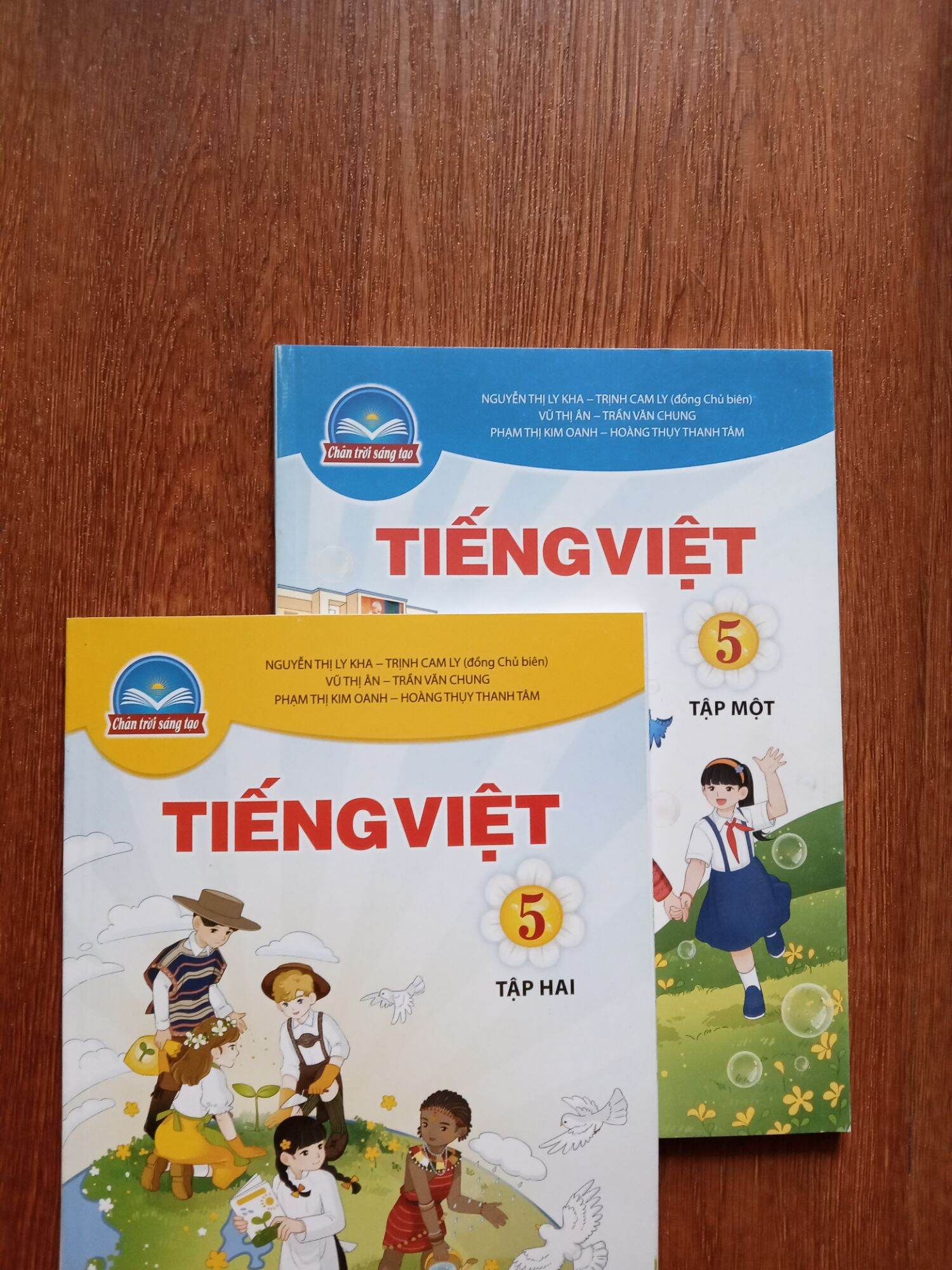 Tiếng  Việt  Lớp  5   Chân  Trời