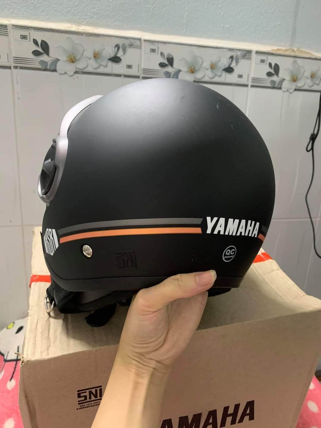 Mũ bảo hiểm yamaha 3/4. siêu phẩm nón đẹp