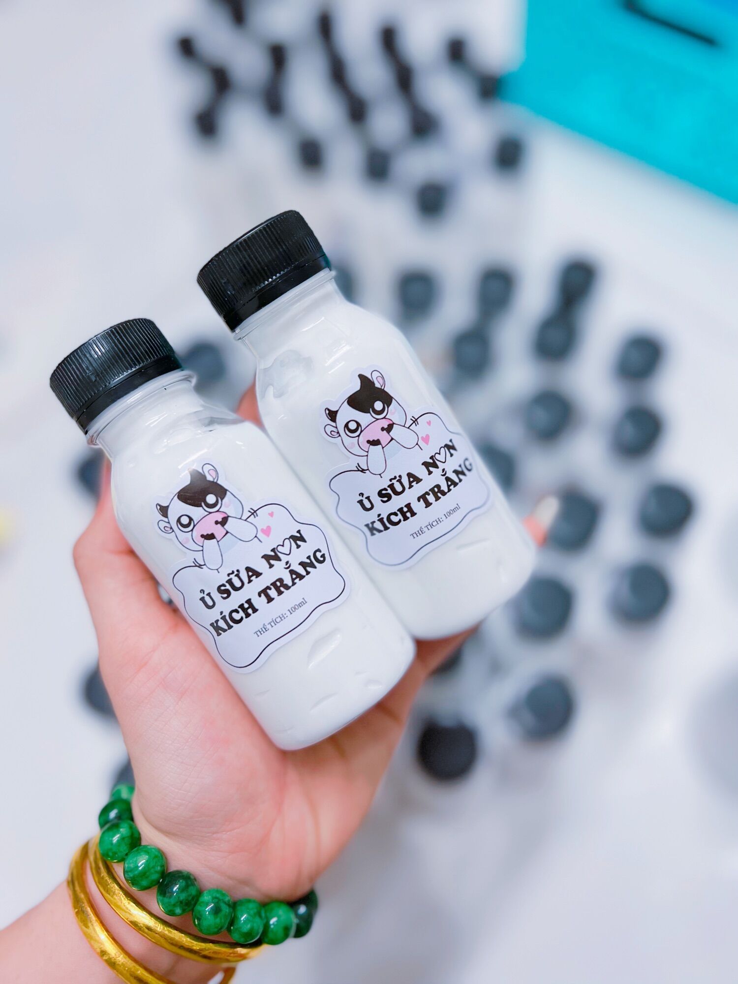 Lẻ 1 chai sữa non bò ủ kích trắng chai 100ml