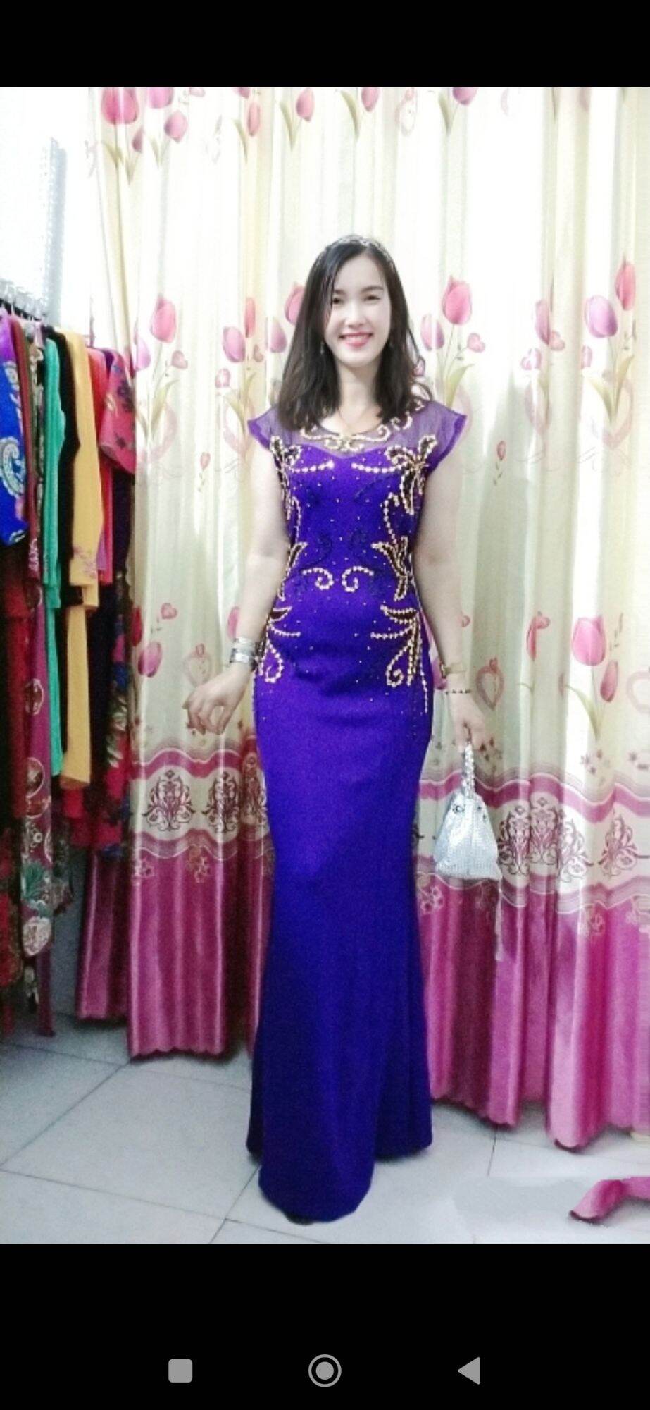 đầm dạ hội đuôi cá dài