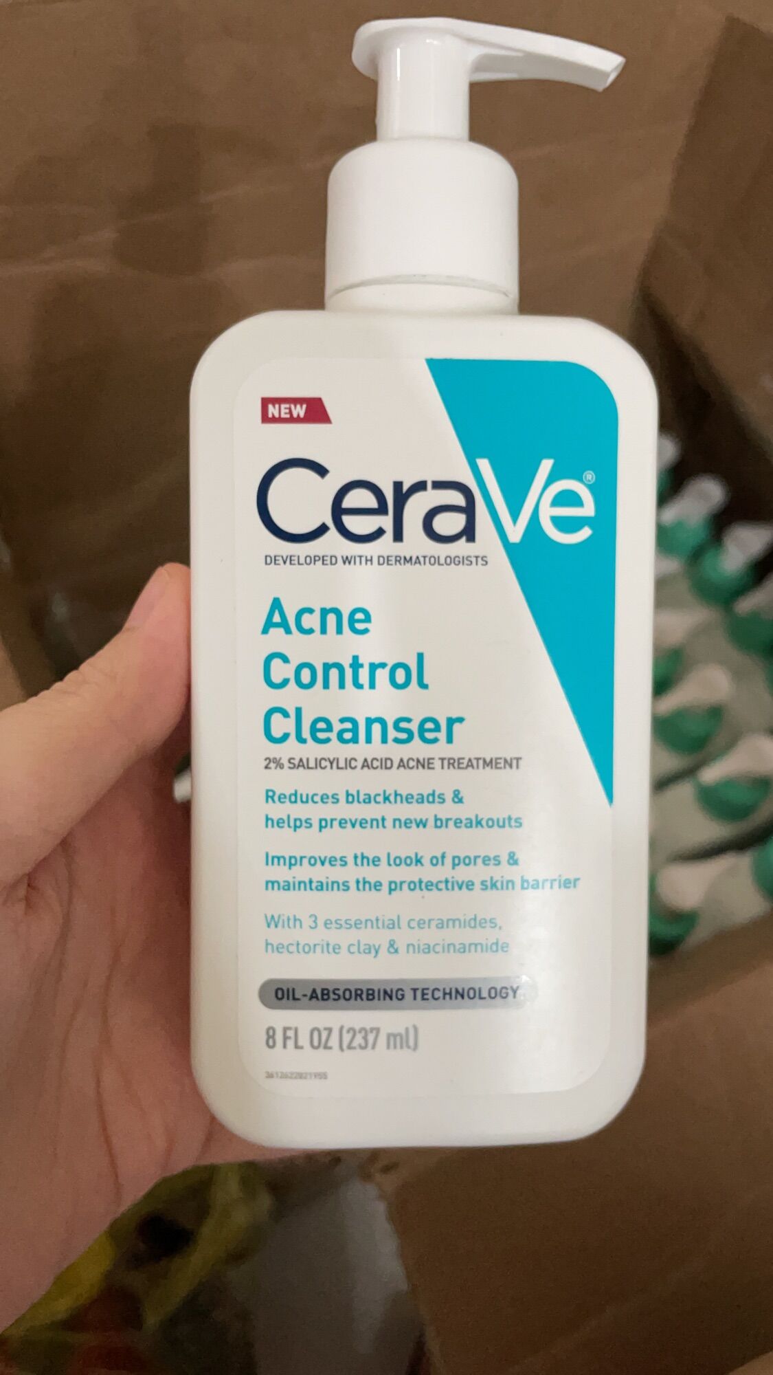 Sữa rửa mặt cho da mụn Cerave Acnes Control Cleanser