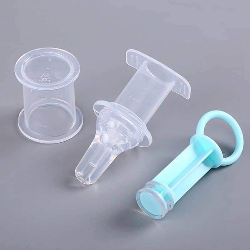 Cylinder for Giving Medicine to Children (Randomly)