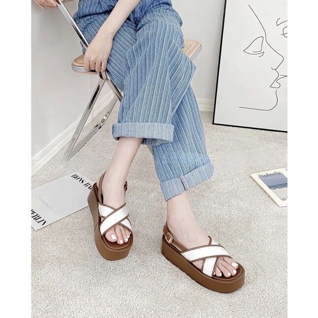 Giày sandal quai chéo đế bánh mì 5 phân