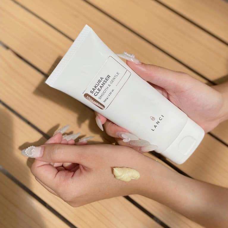 Sữa rửa mặt Lanci Sakura Cleanser Smooth & Gentle 100ml