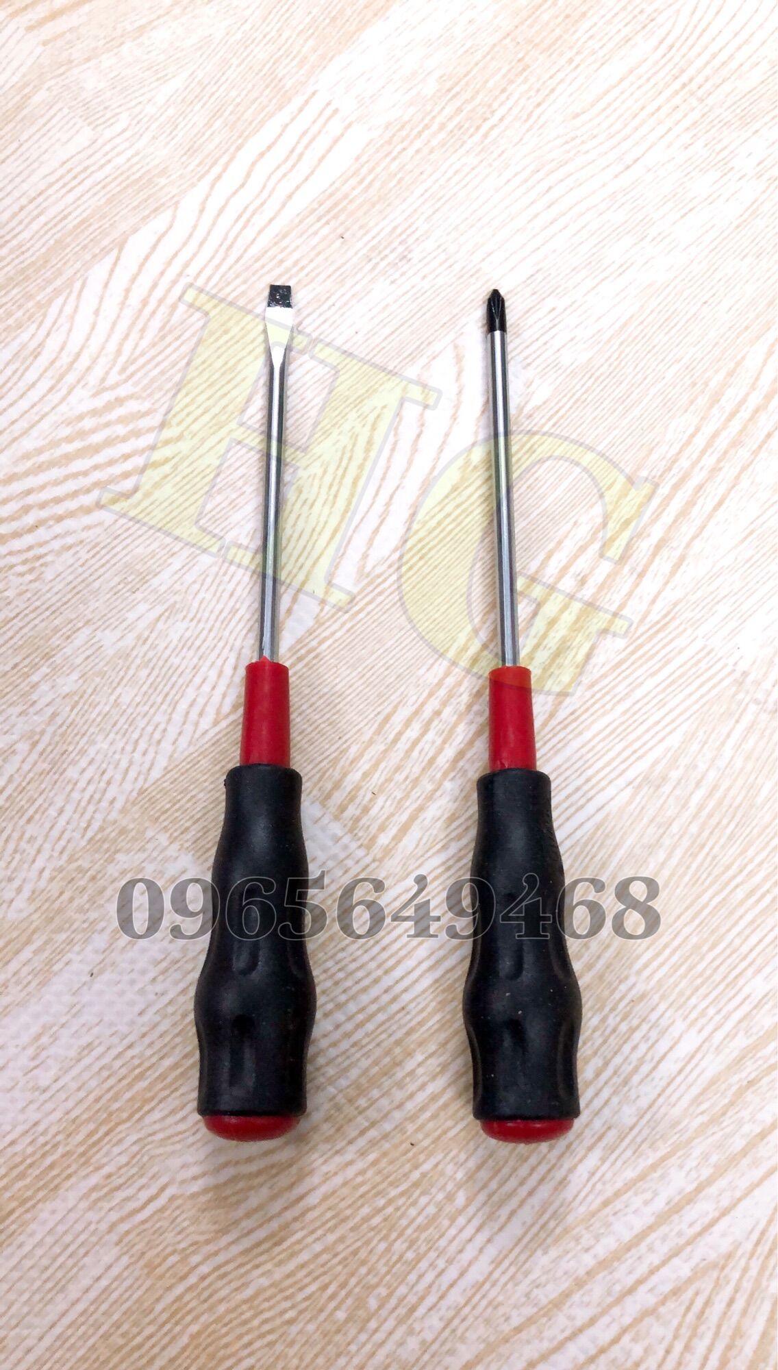 Tô vít 1 đầu có nam châm, tô vít sọc thân 4*100mm