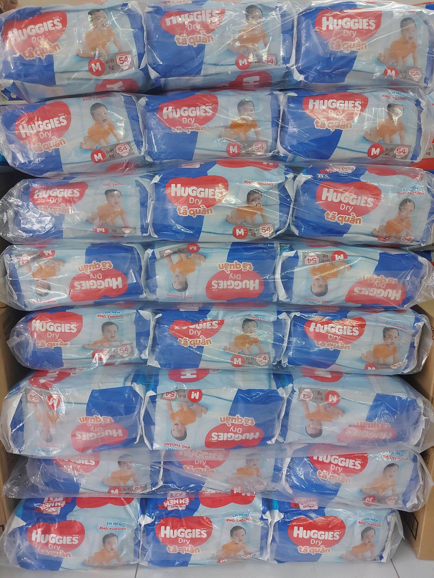 Tã quần Huggies Dry M54 tràm trà