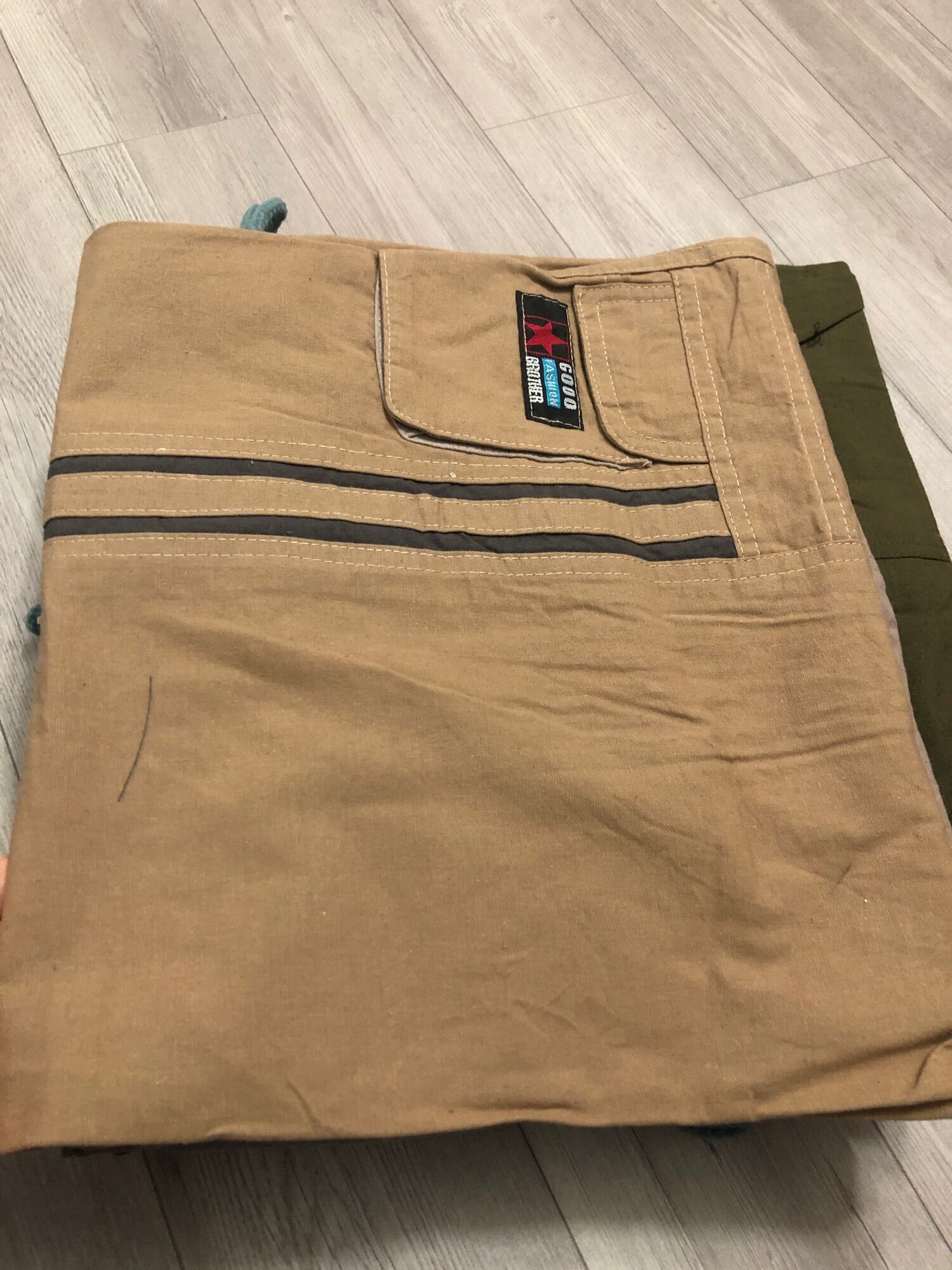 Quần short lửng nam lưng thun