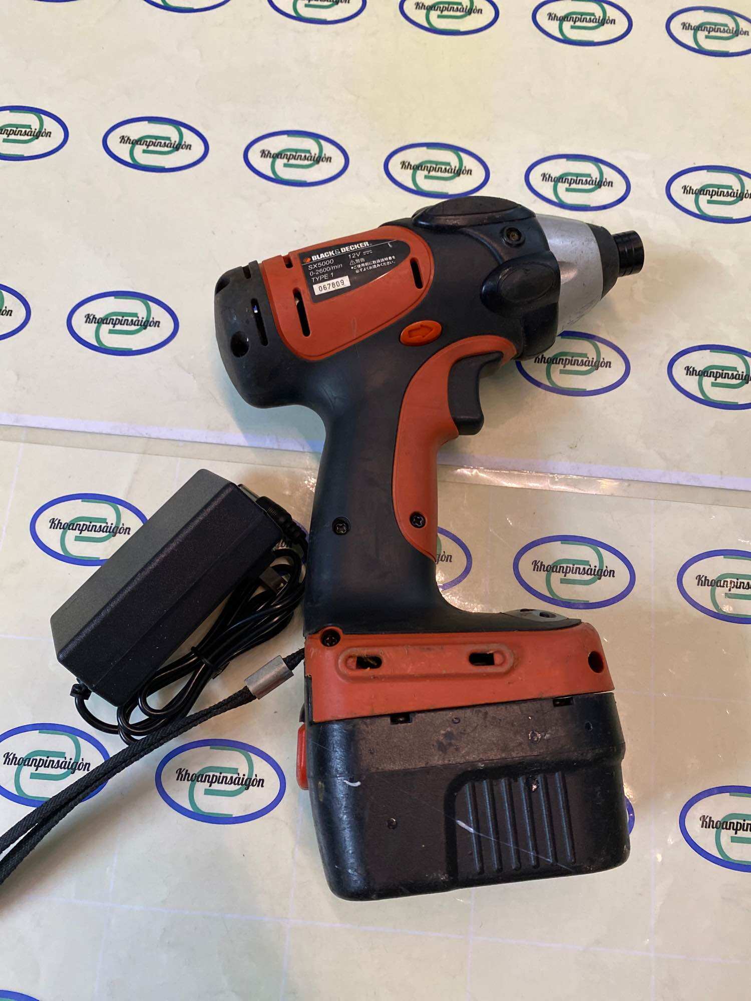 Máy bắn vít black & decker sx5000 gồm pin li-ion 4ah kèm sạc