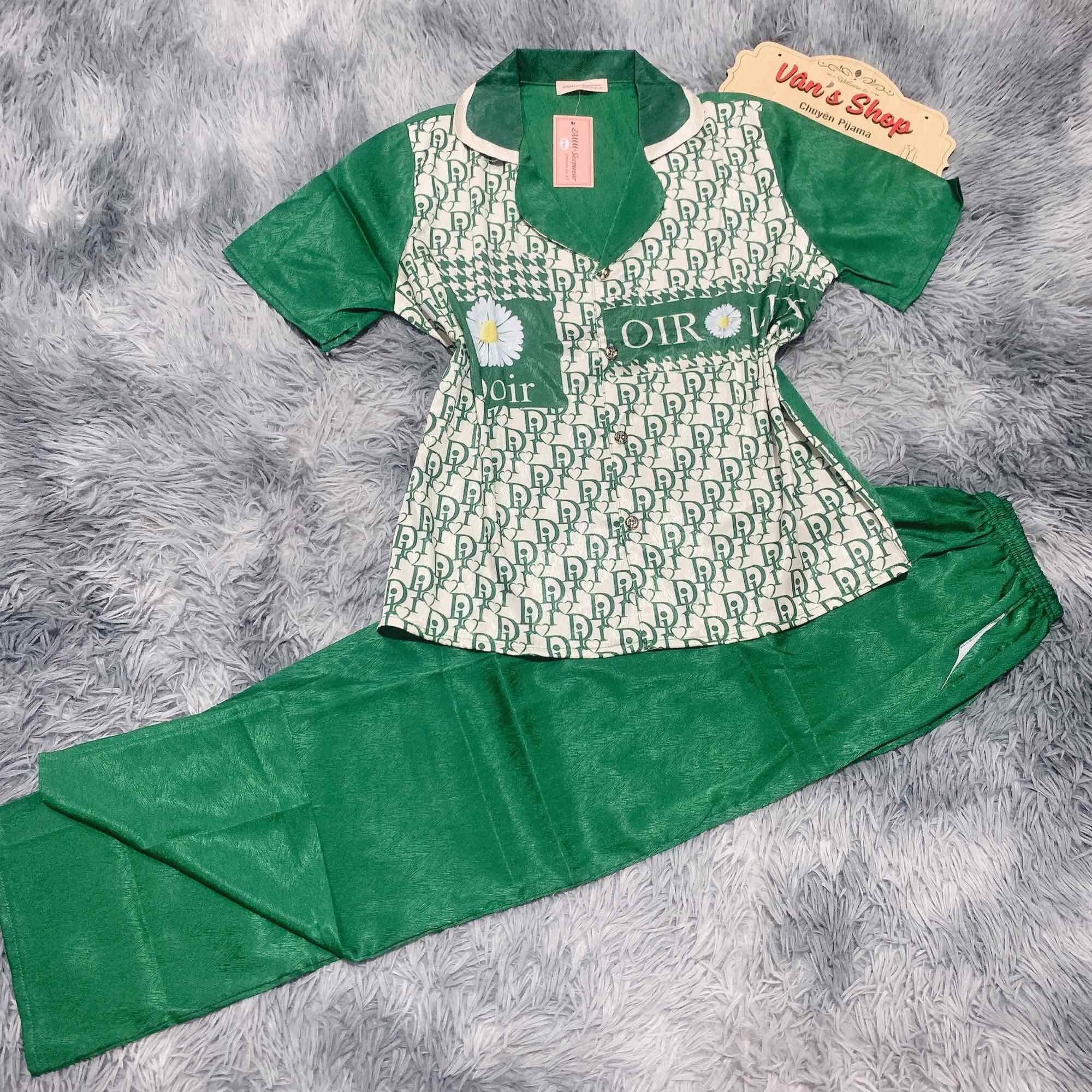 Bộ pijama tay ngắn quần dài, vải lụa xước ánh kim sang trọng, Freesize
