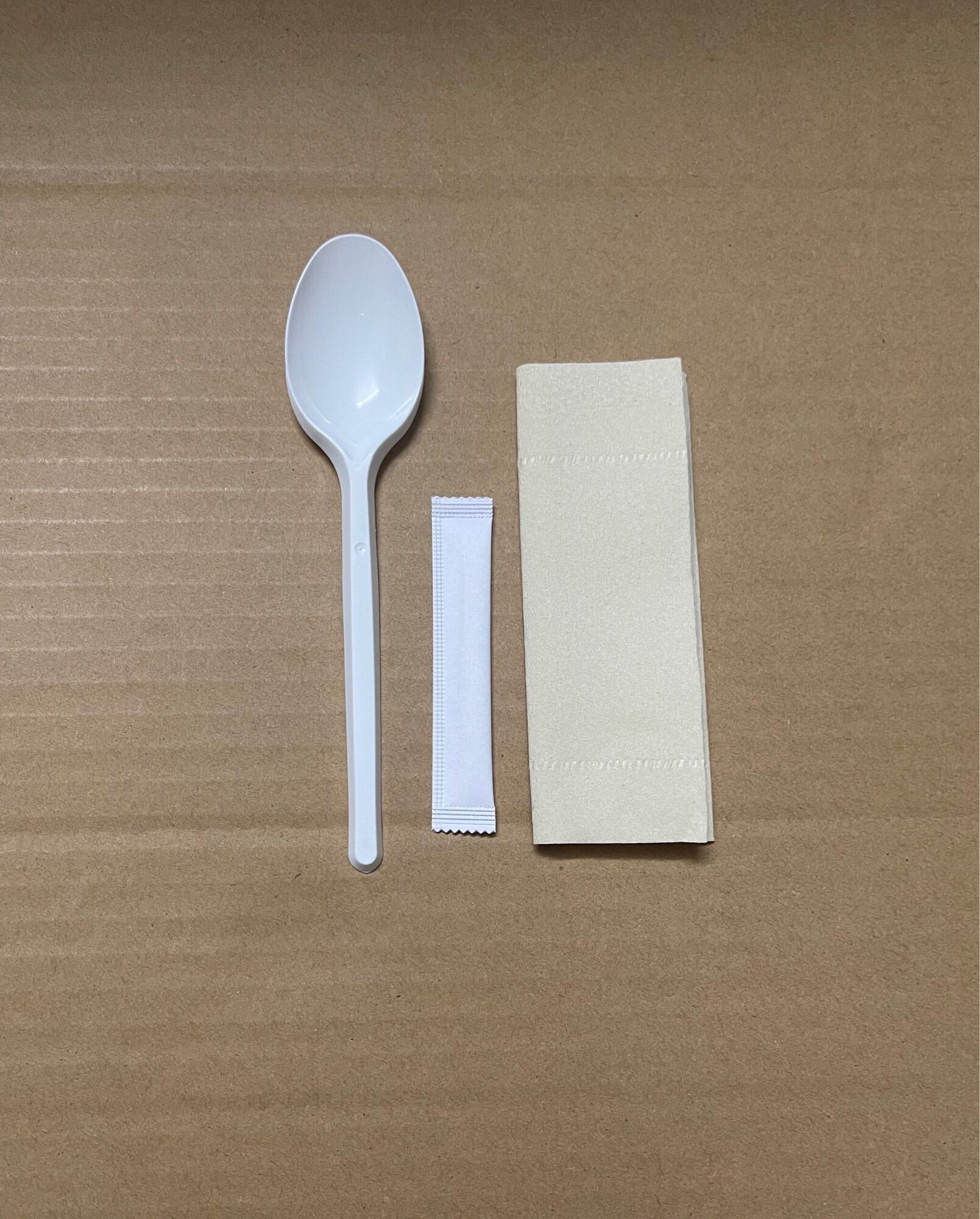 Combo 100 bộ muỗng - đũa/nĩa - tăm - khăn giấy dùng 1 lần