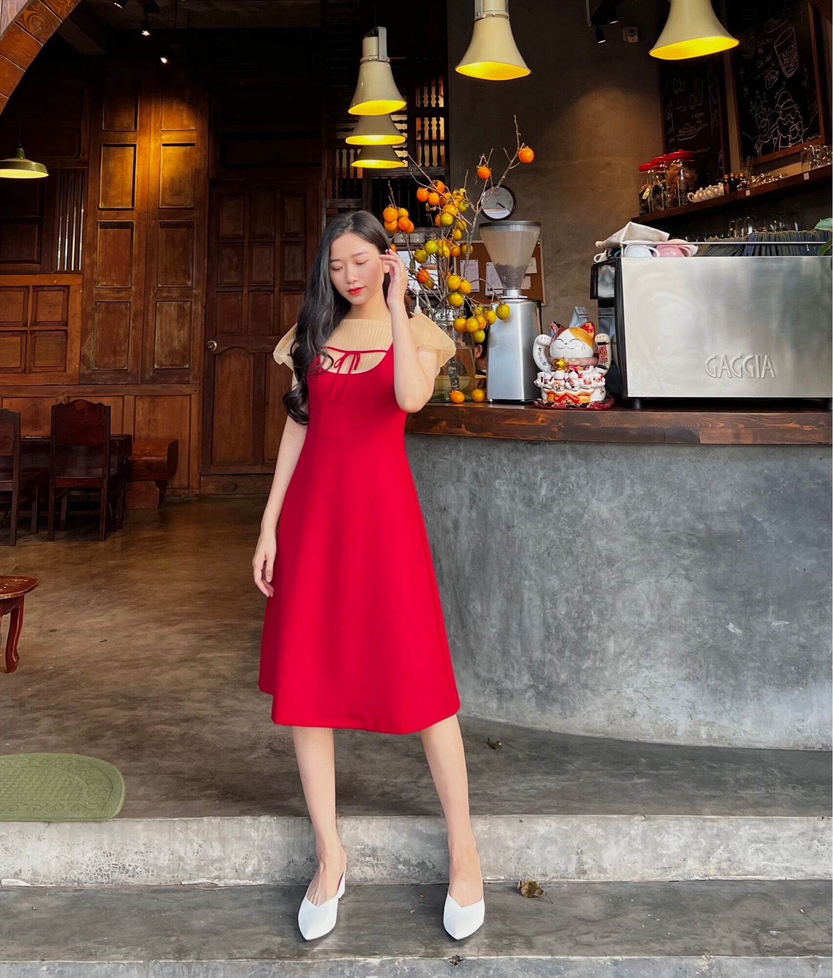 Đầm tiệc đen phối tay ngực lưới - Mẫn