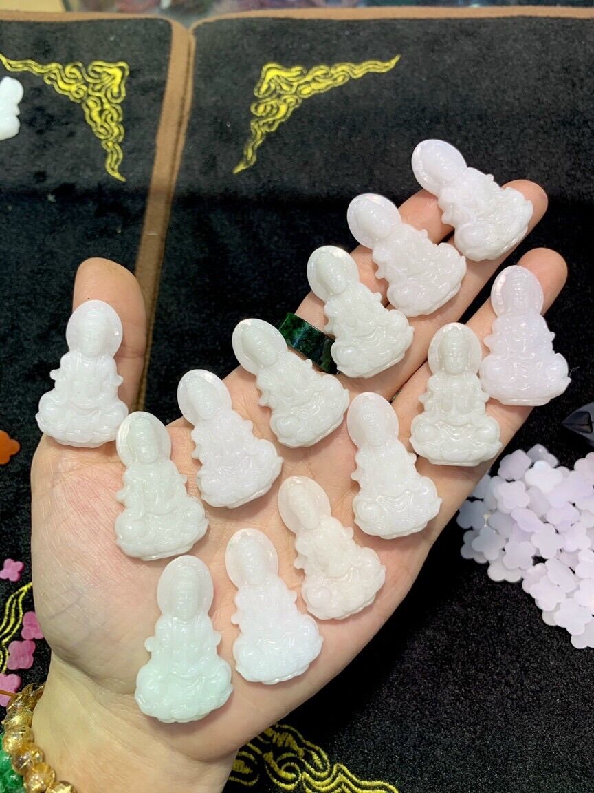 Mặt dây đeo cổ Phật Bà quan âm Bạch Ngọc
