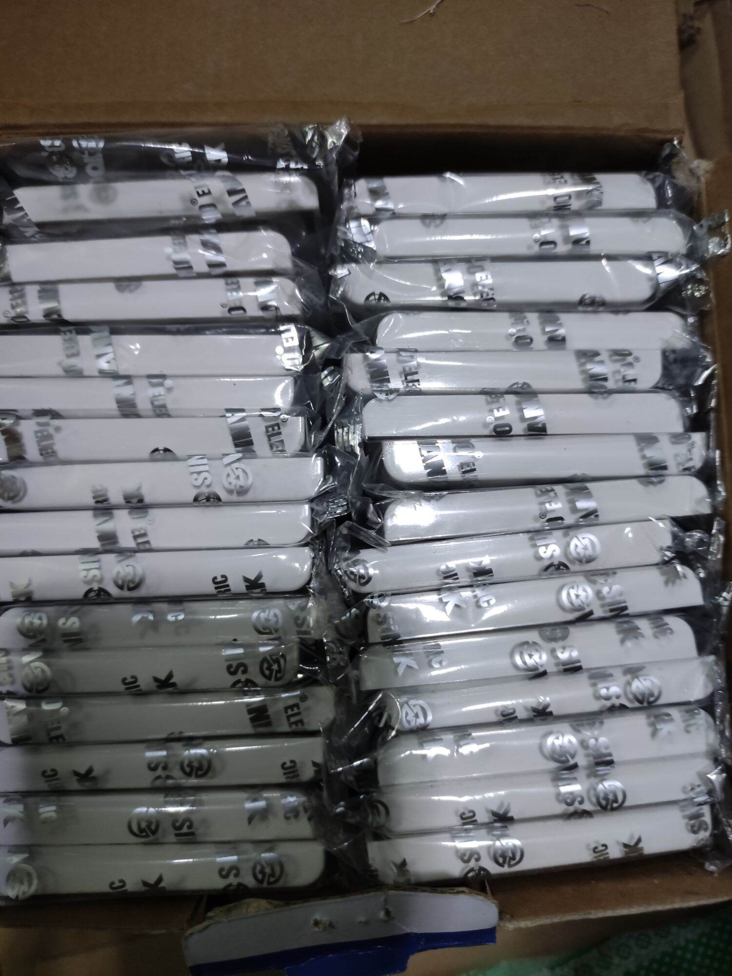 Mặt chứa cb 2 pha sino chính hãng