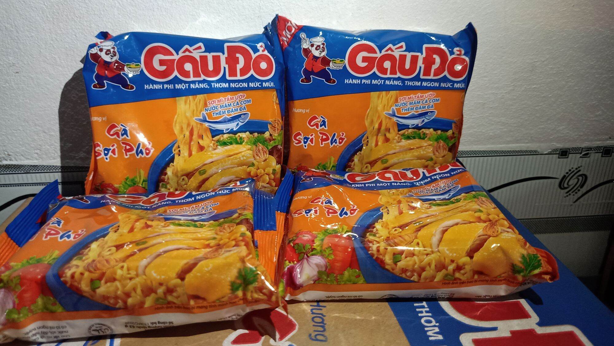 Mì gấu đỏ gà sợi phở 30g/thùng