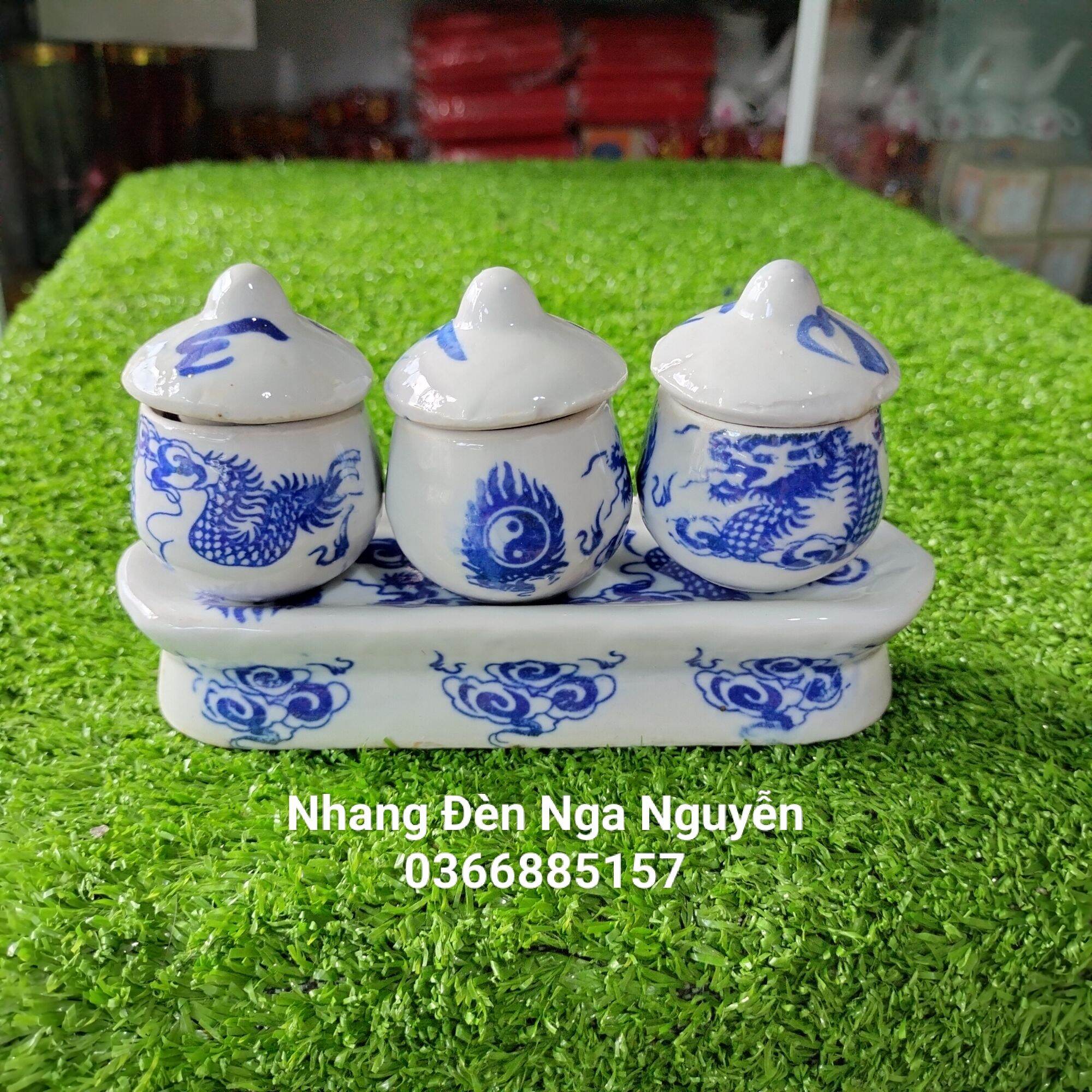 Set of 3 Ceramic Cups with Lids for Worship