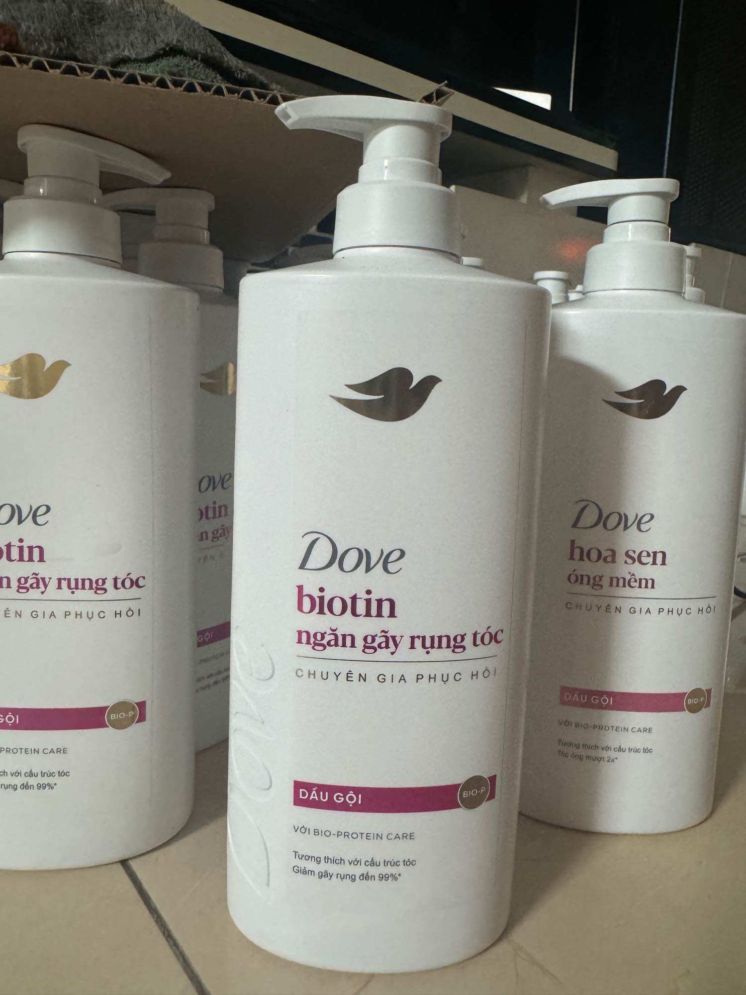 Dầu gội DOVE ngăn rụng tóc mới 880g hàng mới mẫu mới
