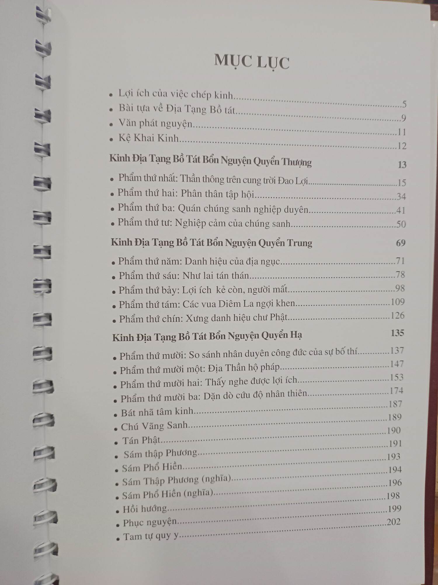 Combo 3 vở chép in mờ bìa cứng (Tặng 3 bút, 21 ruột + HDCK)