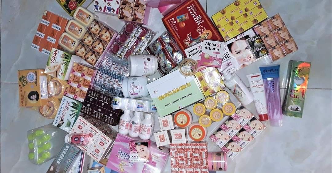 Ống chấm mụn trắng da chống dị ứng hiệu quả