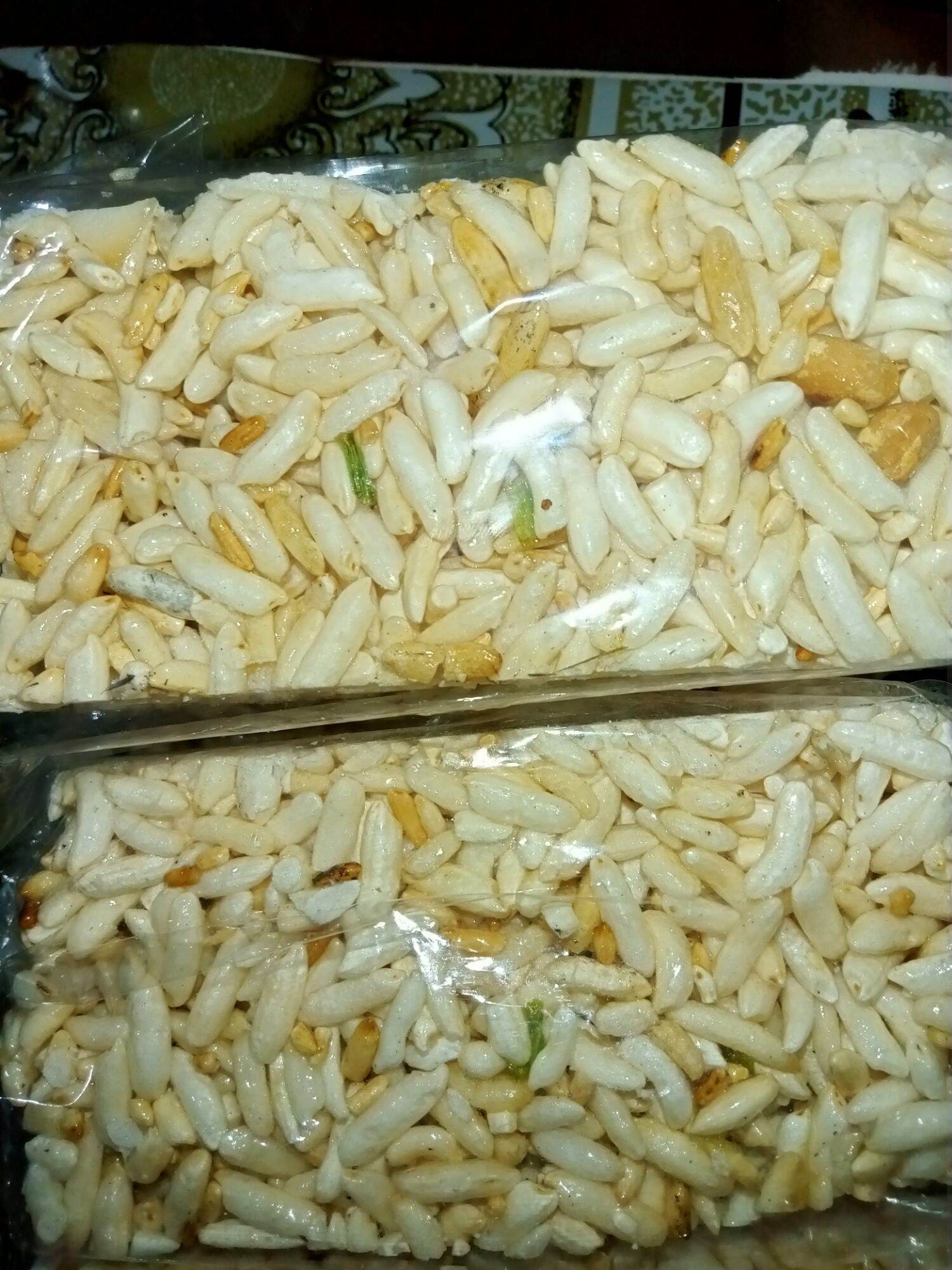 Cốm gạo 1 bịt i hình