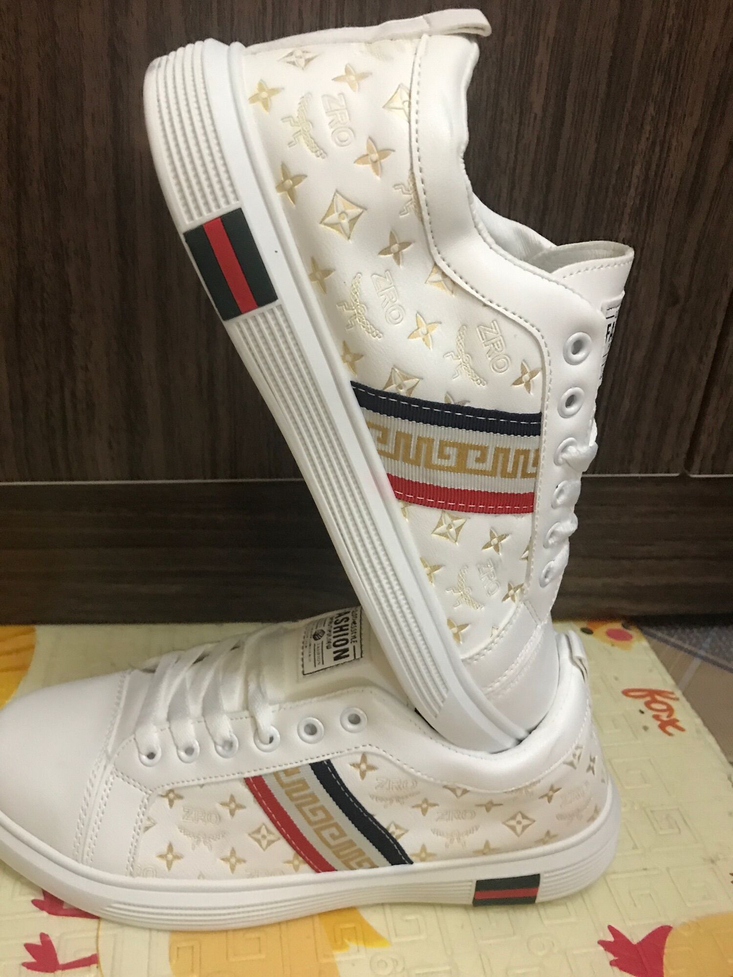 Gucci mẫu mới trẻ chung