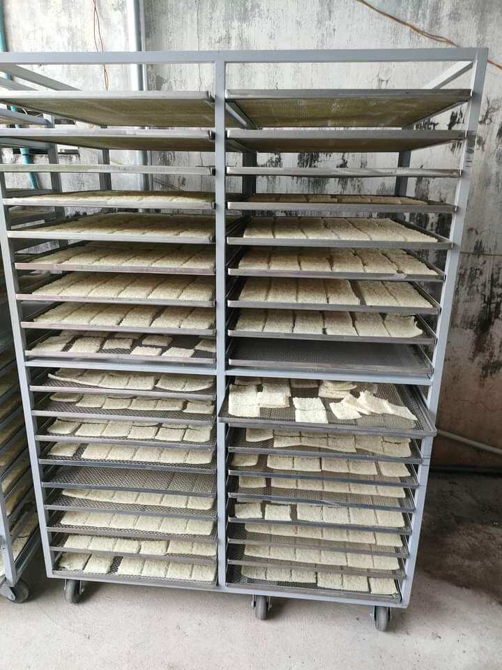 1kg cơm sống chưa chiên 55k