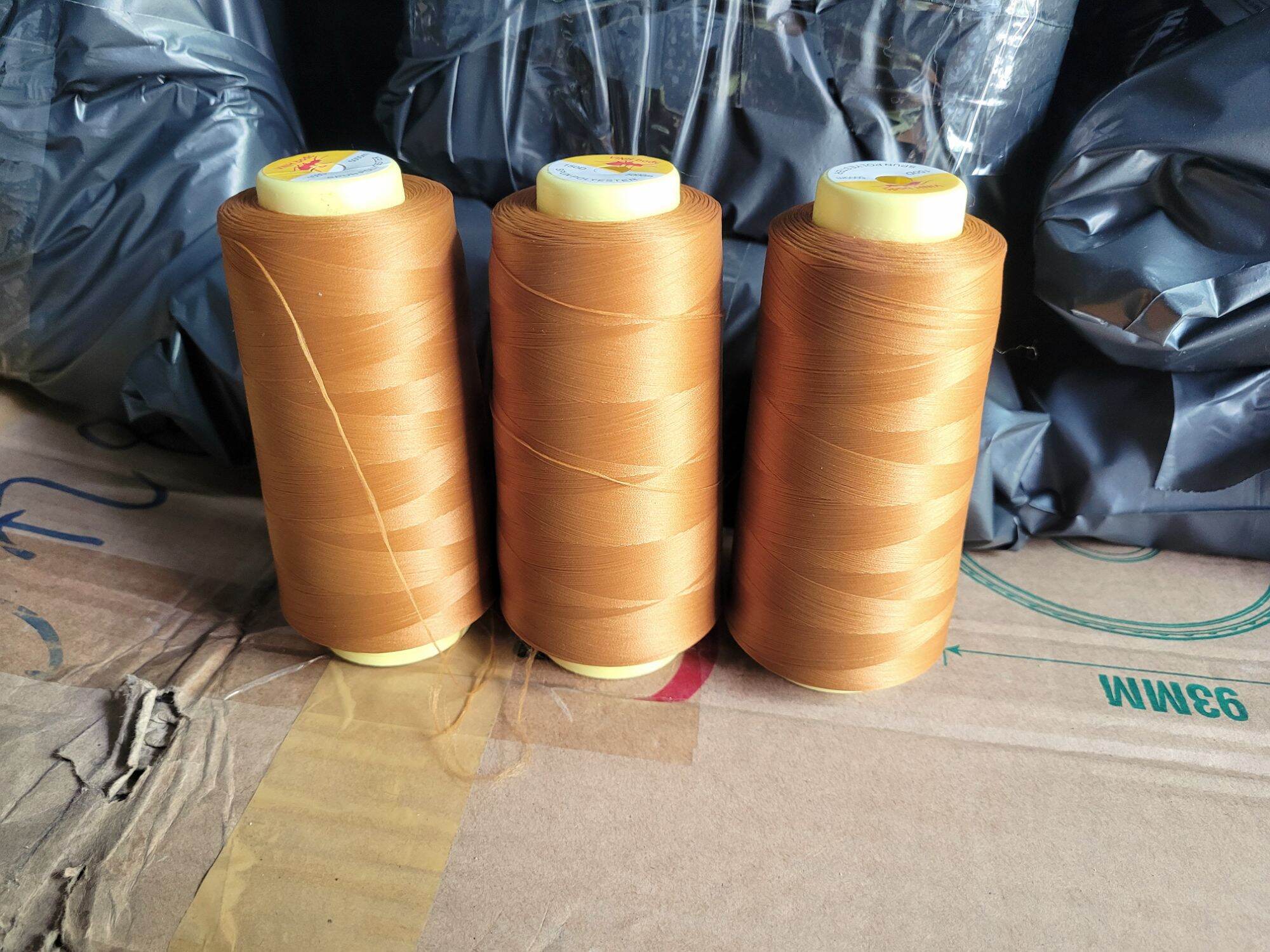 Set 3 cuộn tơ vắt sổ cuộn nhỏ dài 5000m/1cuộn