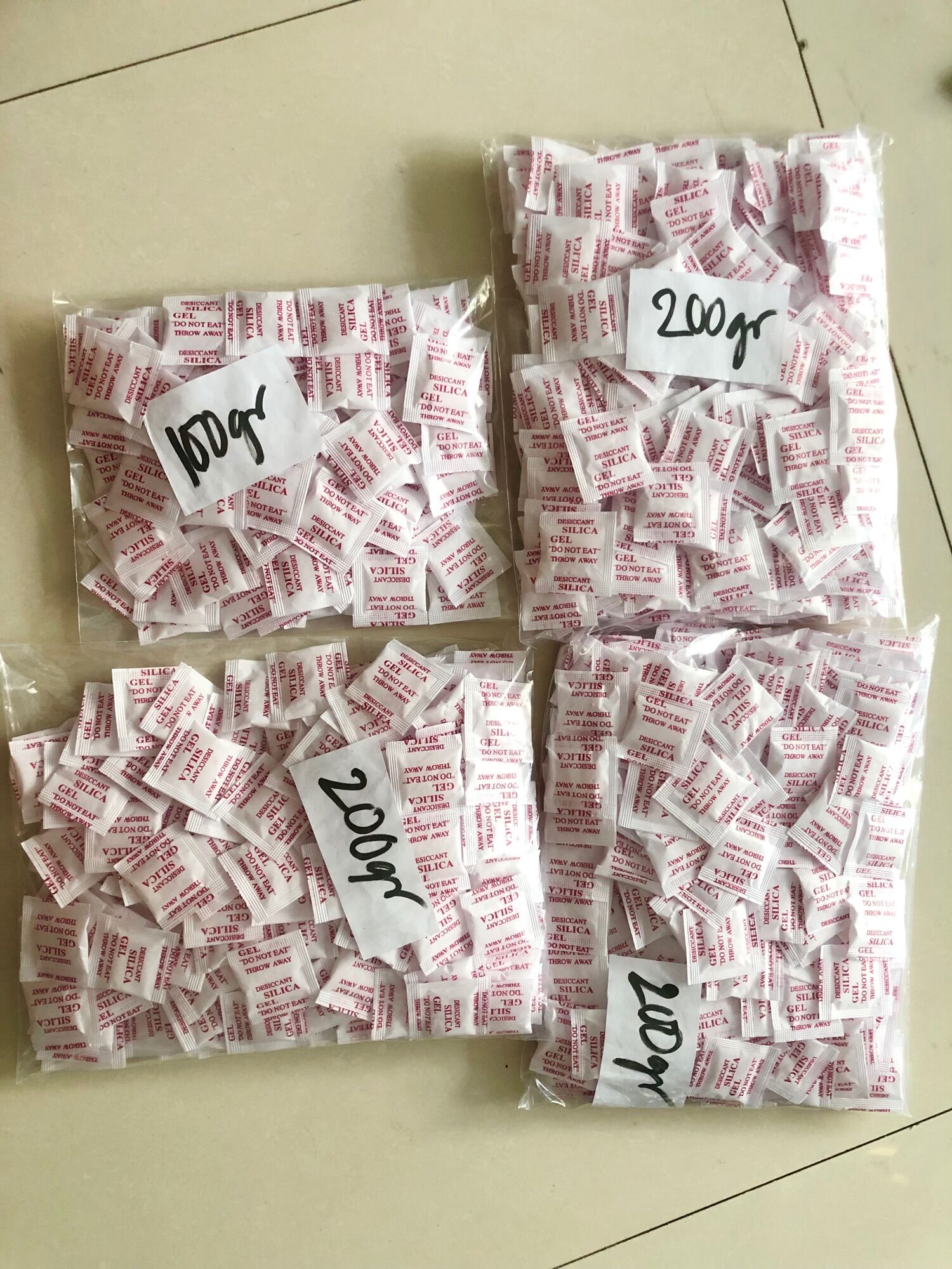 100gr gói hút ẩm- túi chống ẩm (khoảng 82 gói)