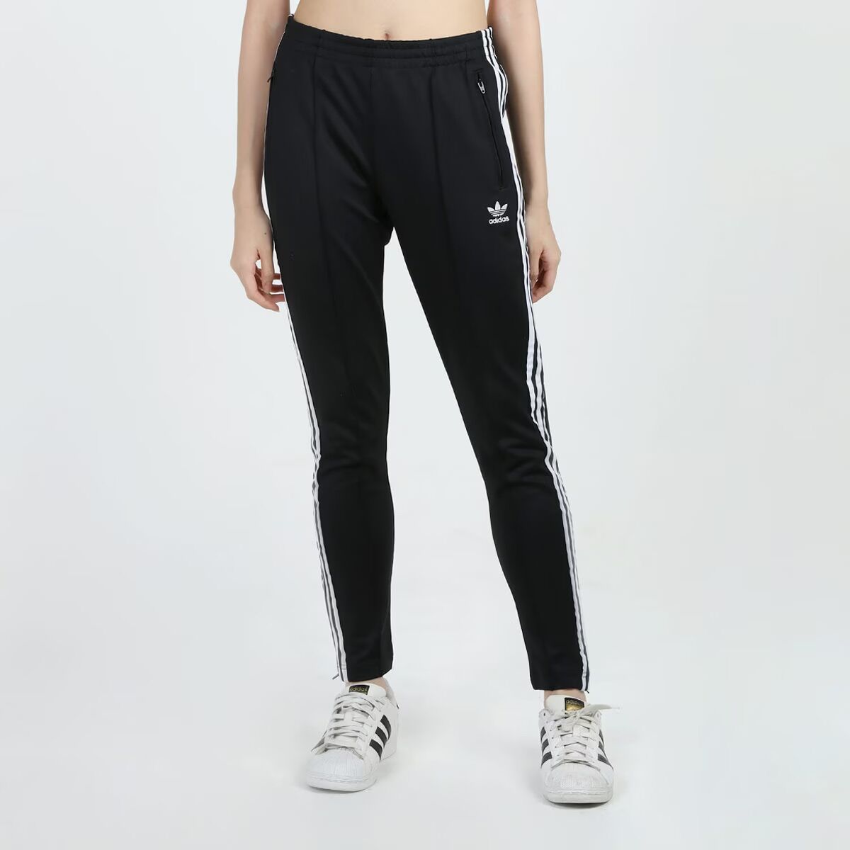 Quần nữ Adidas Primeblue SST 💯