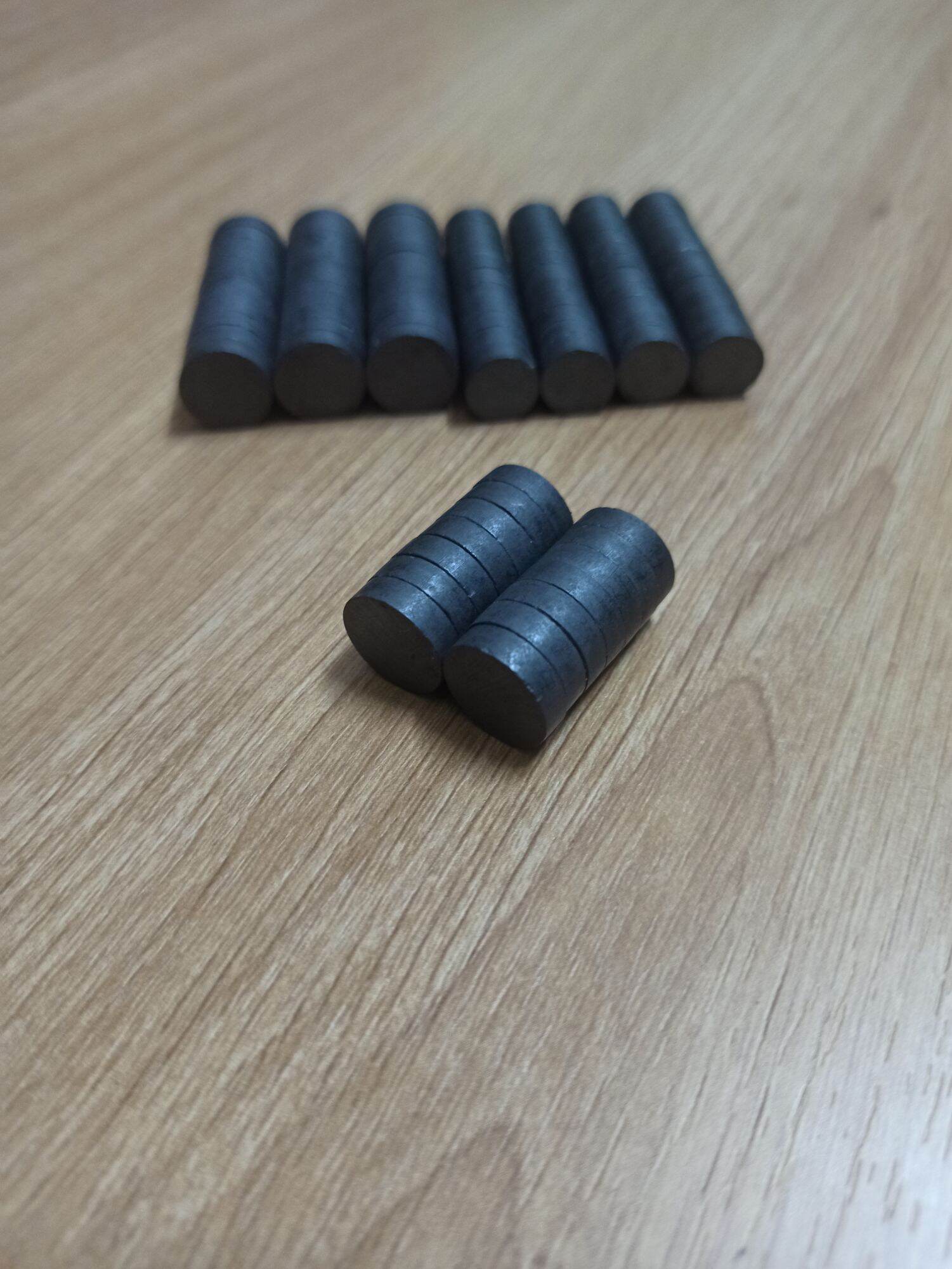 Nam châm vĩnh cửu D15x4mm lực hút mạnh- Giá 10 viên