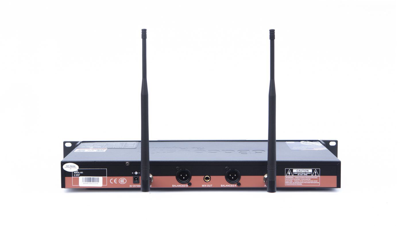 Micro karaoke không dây dBacoustic dB350Plus V2 - Hàng chính hãng SAL Việt Nam (Dòng micro cao cấp chuyên dùng cho kinh doanh quán Karaoke, gia đình)