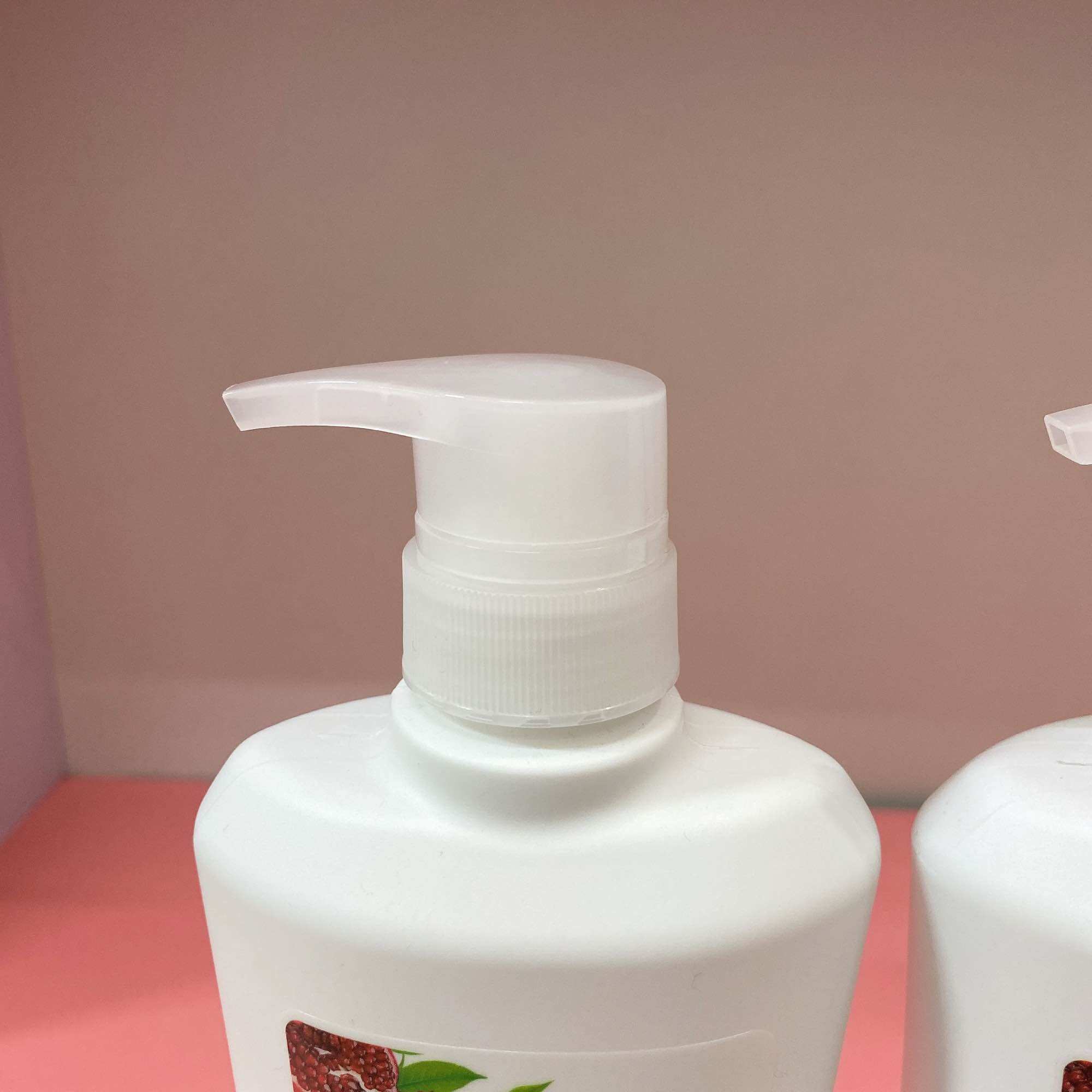 Sữa tắm Hazeline 670g