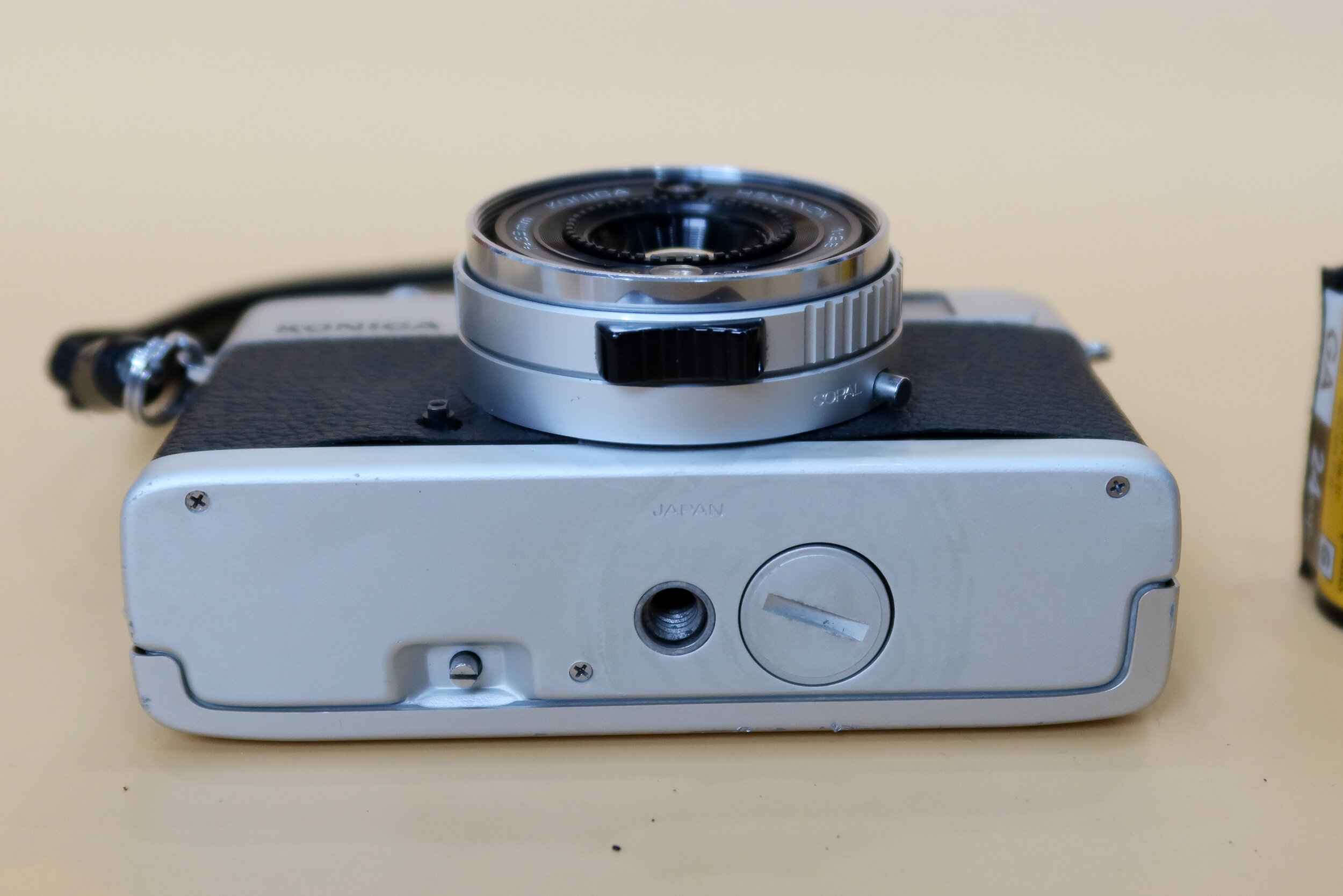 Máy ảnh Film Konica C35