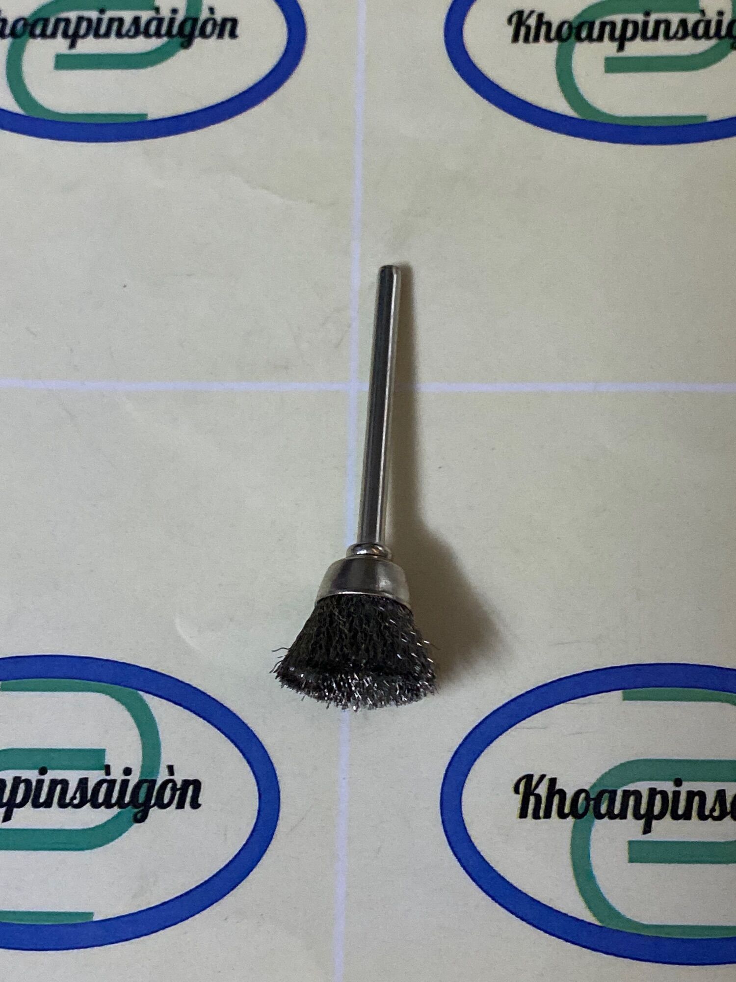 Chổi đánh rỉ sét, trục 3mm
