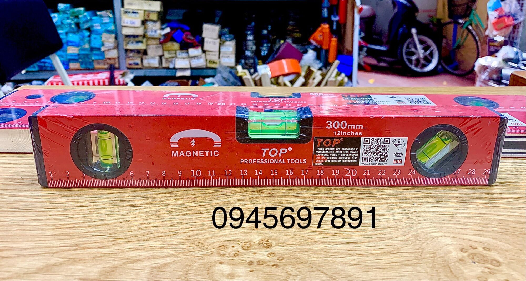Thước thuỷ top hít nam châm màu đỏ 300mm/400mm/500mm/600mm/800mm/1000mm/1200mm