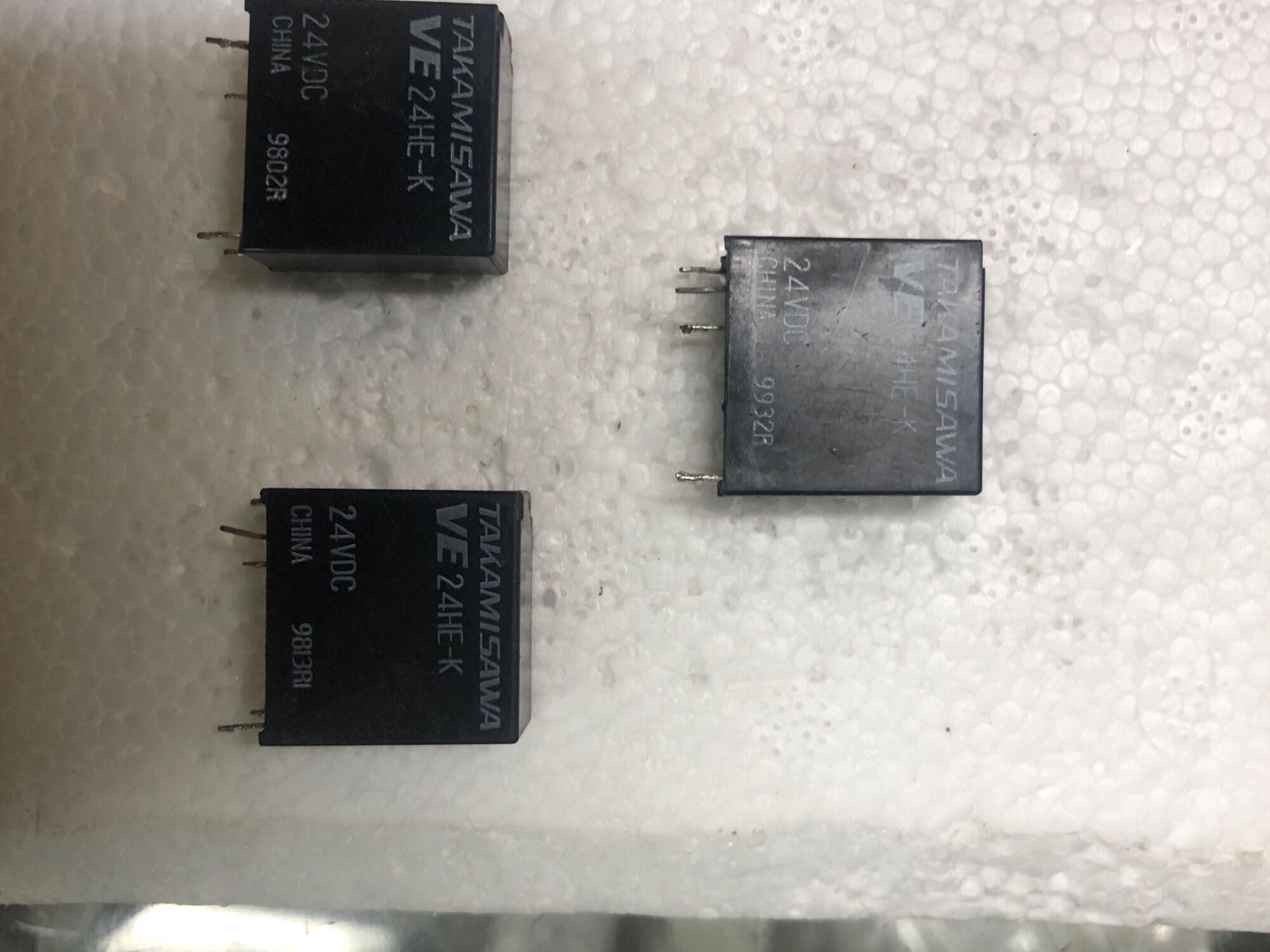 Relay / rơ le / takamisawa / 24he-k / 24vdc / 5 chân