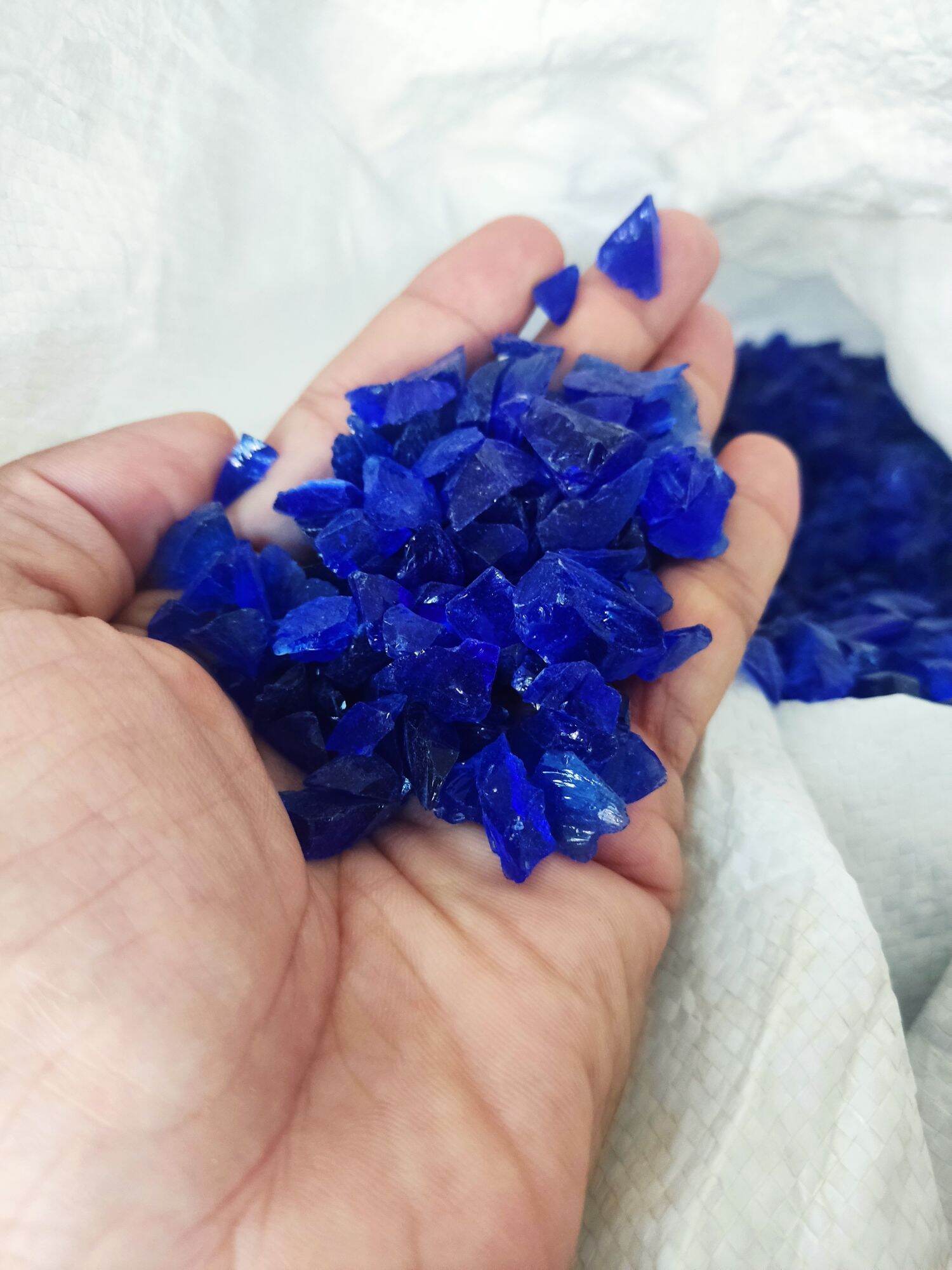 Sỏi thủy tinh cobalt blue: 90.000/kg