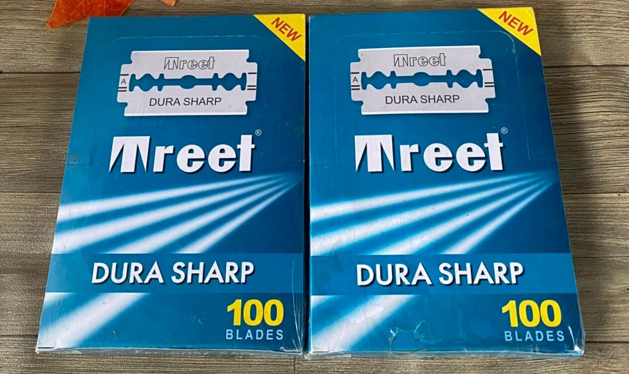Hộp dao lam TREET xanh xịn (100 lưỡi)