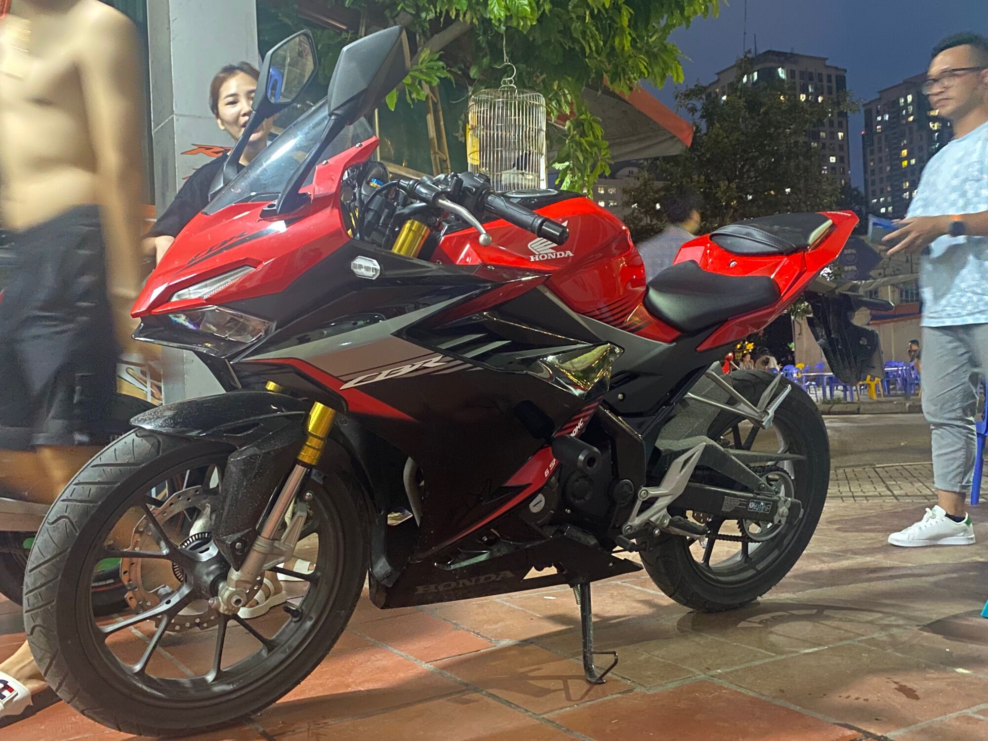 Chống đổ khung sườn CBR 150 2021 ( ko khoan nhựa)