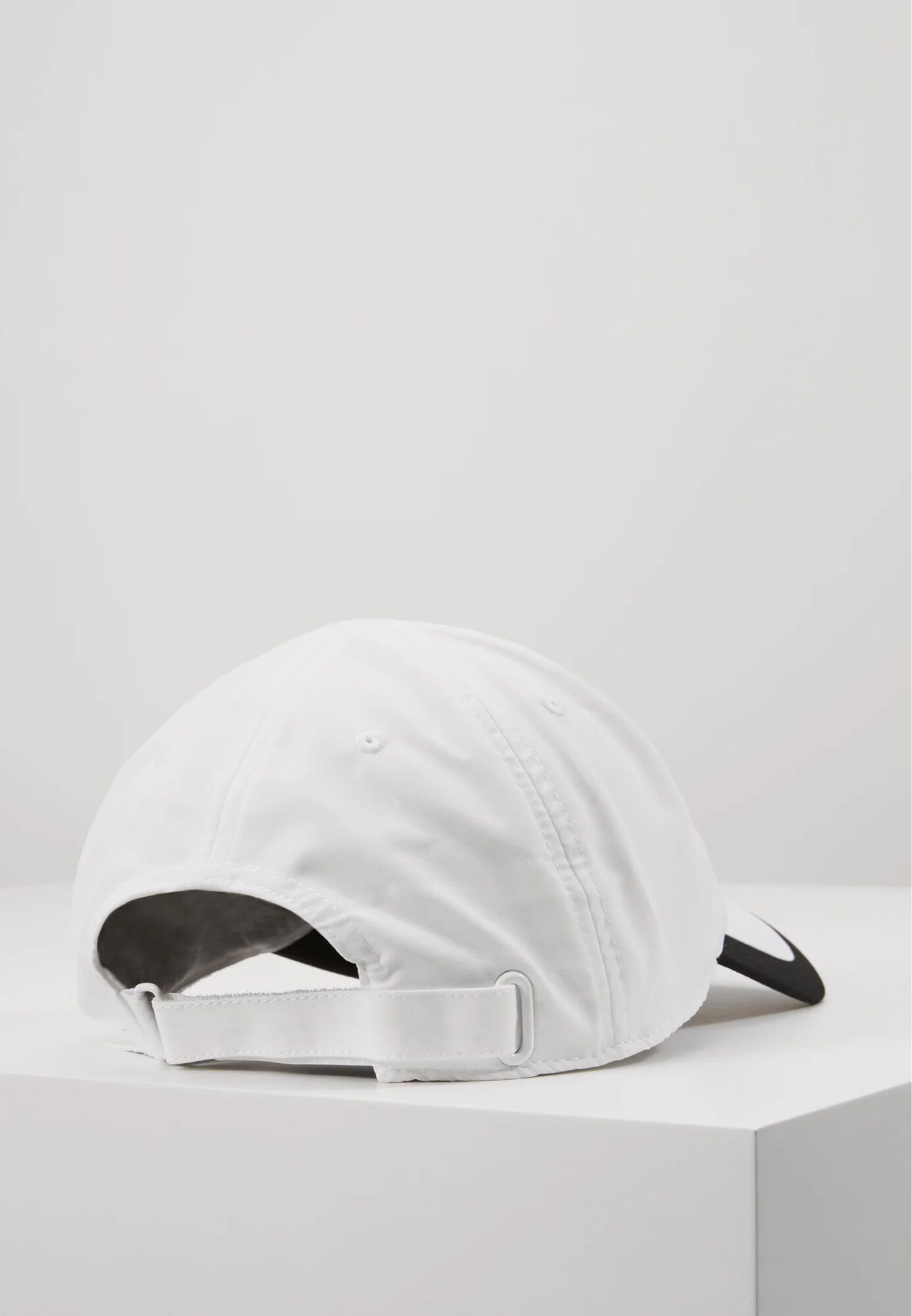 Mũ Lacoste SPORT  Lightweight RK5398