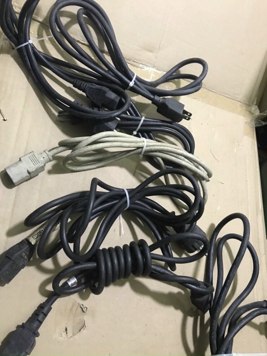 dây nguồn 1m8 bãi