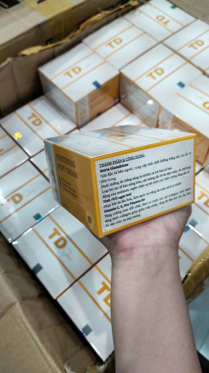 KEM BODY TRẮNG DA 2MSKIN VI TẢO THẢO MỘC