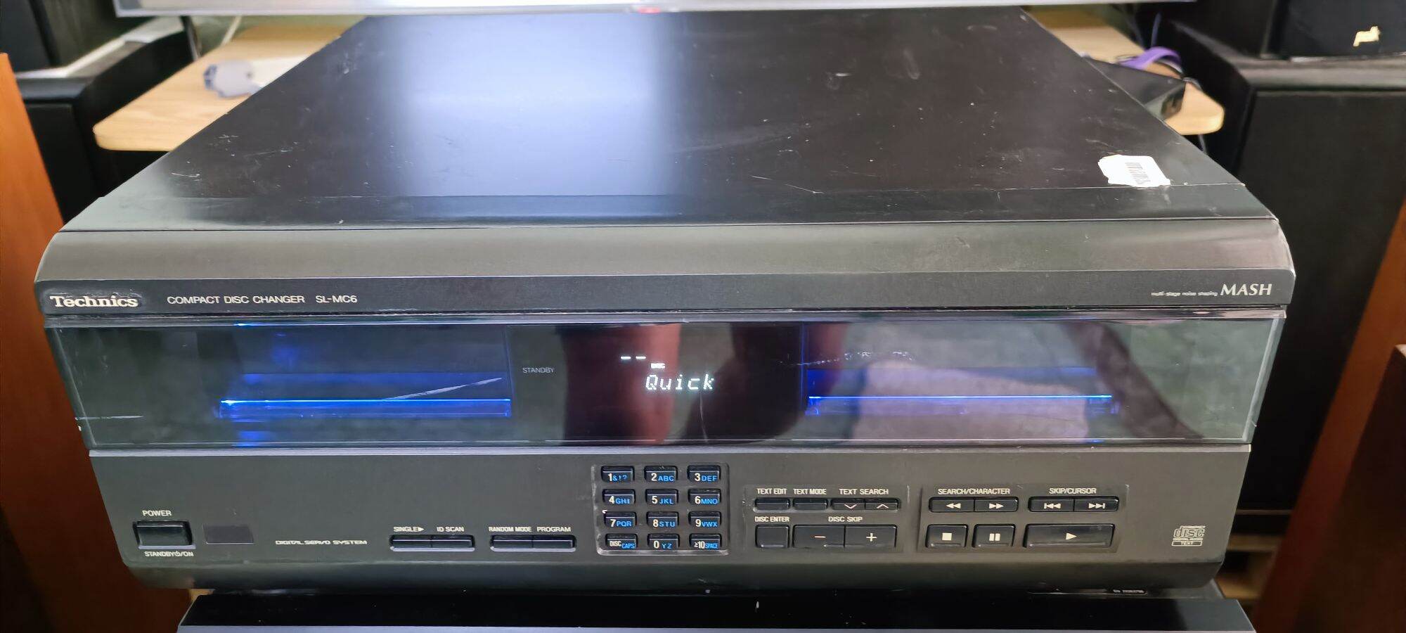 Đầu CD player technics size lớn học đĩa đựng 110 đĩa
