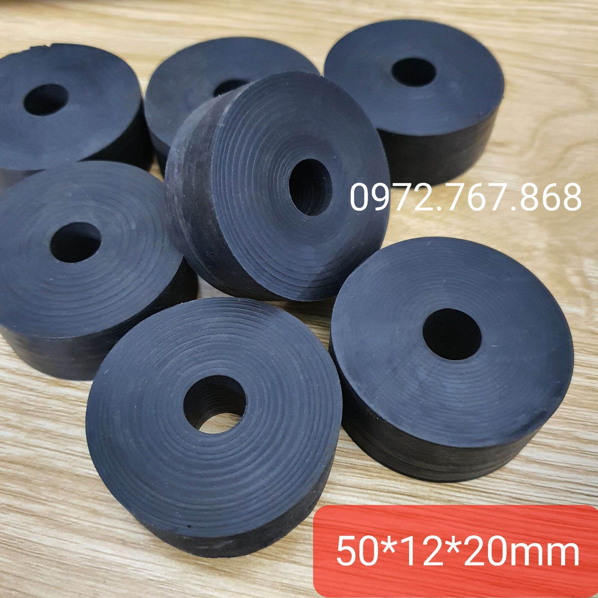 Đệm cao su 50*12*20 (đường kính ngoài 50mm, lỗ trong 12mm, dày 20mm)